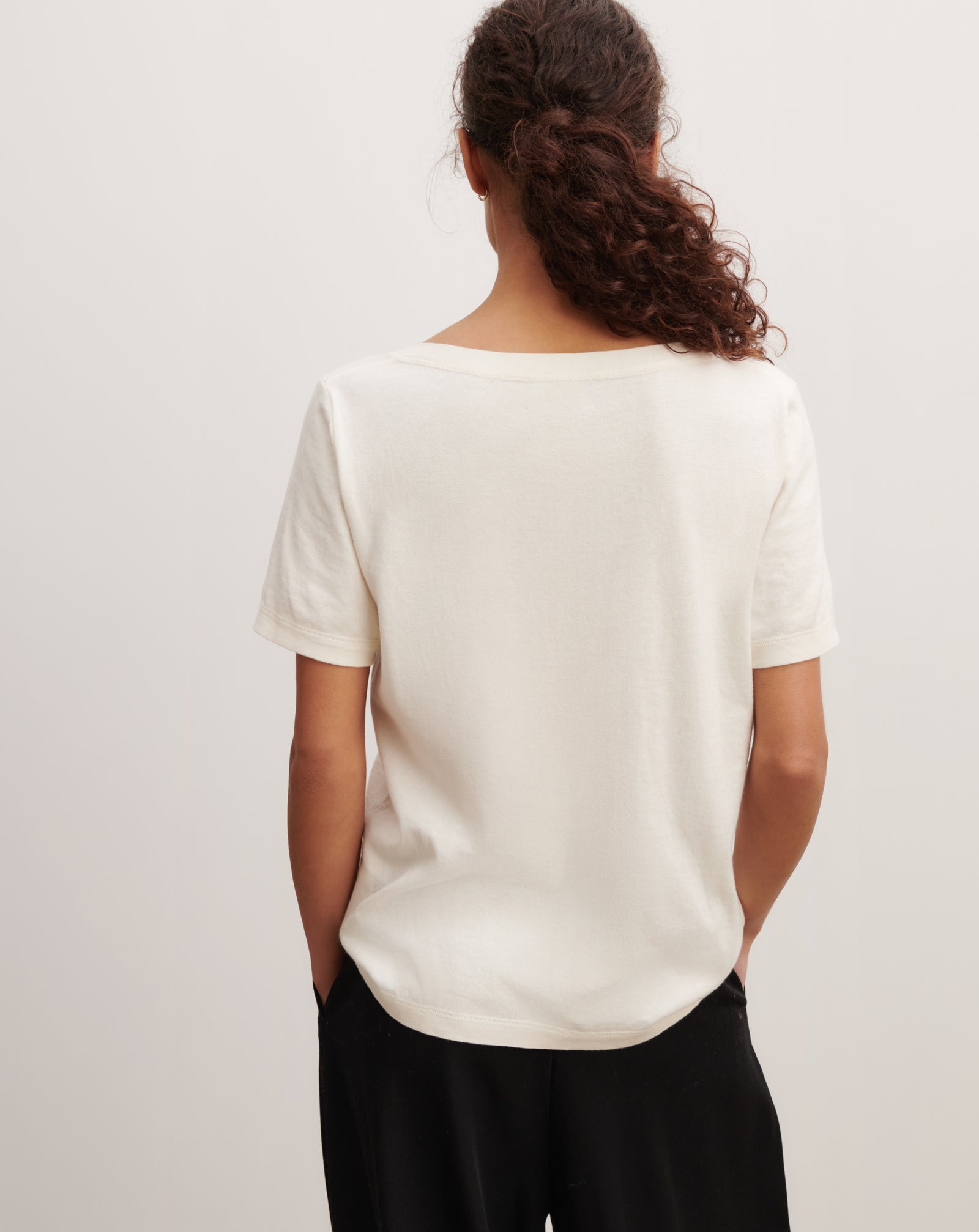 T-shirt col V-NATUREL-85% pima coton 15% cachemire
