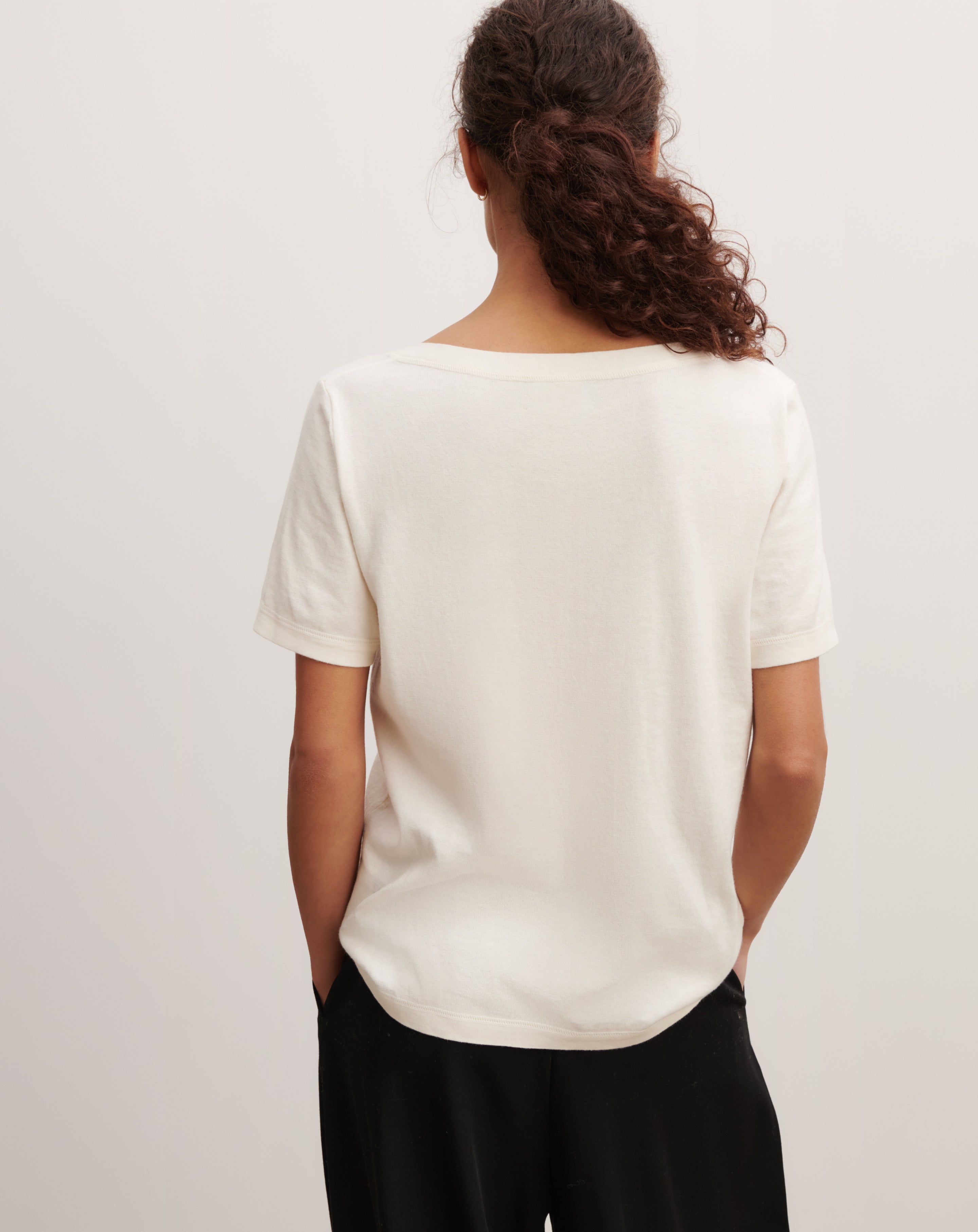 T-shirt col V-NATUREL-85% pima coton 15% cachemire