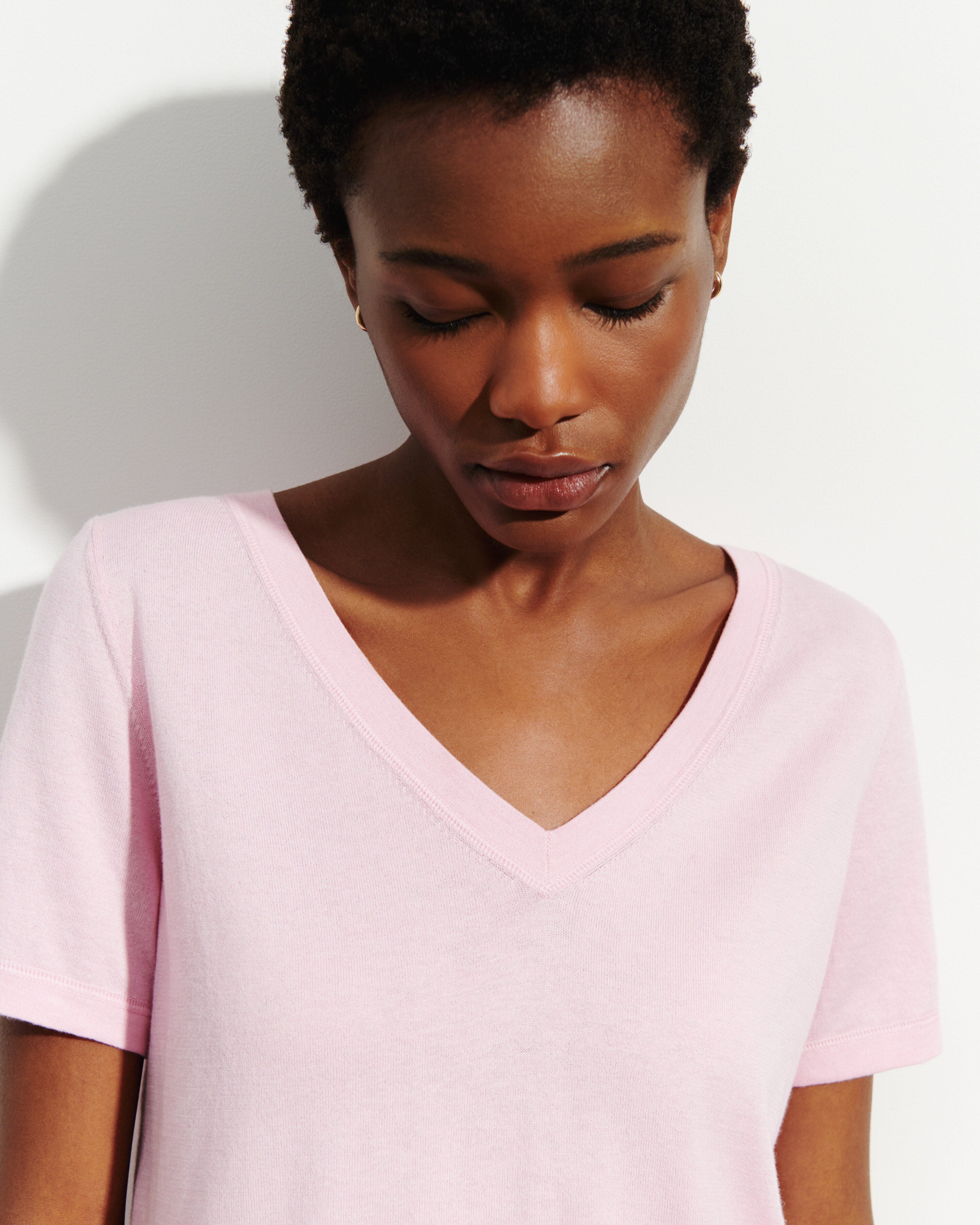 T-shirt col V-SAKURA-85% pima coton 15% cachemire