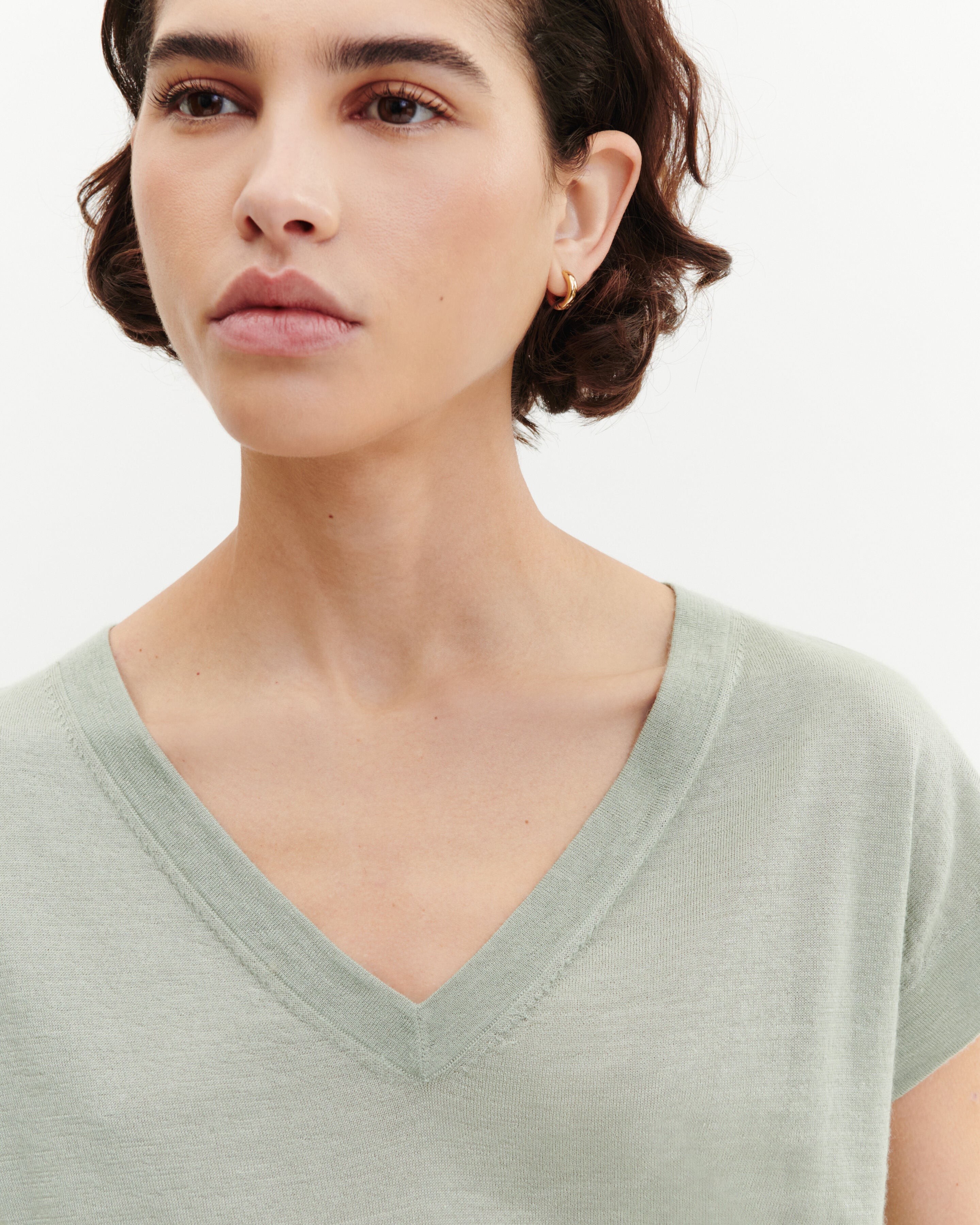 T-shirt col V -VERT AMANDE-70% cachemire 30% soie