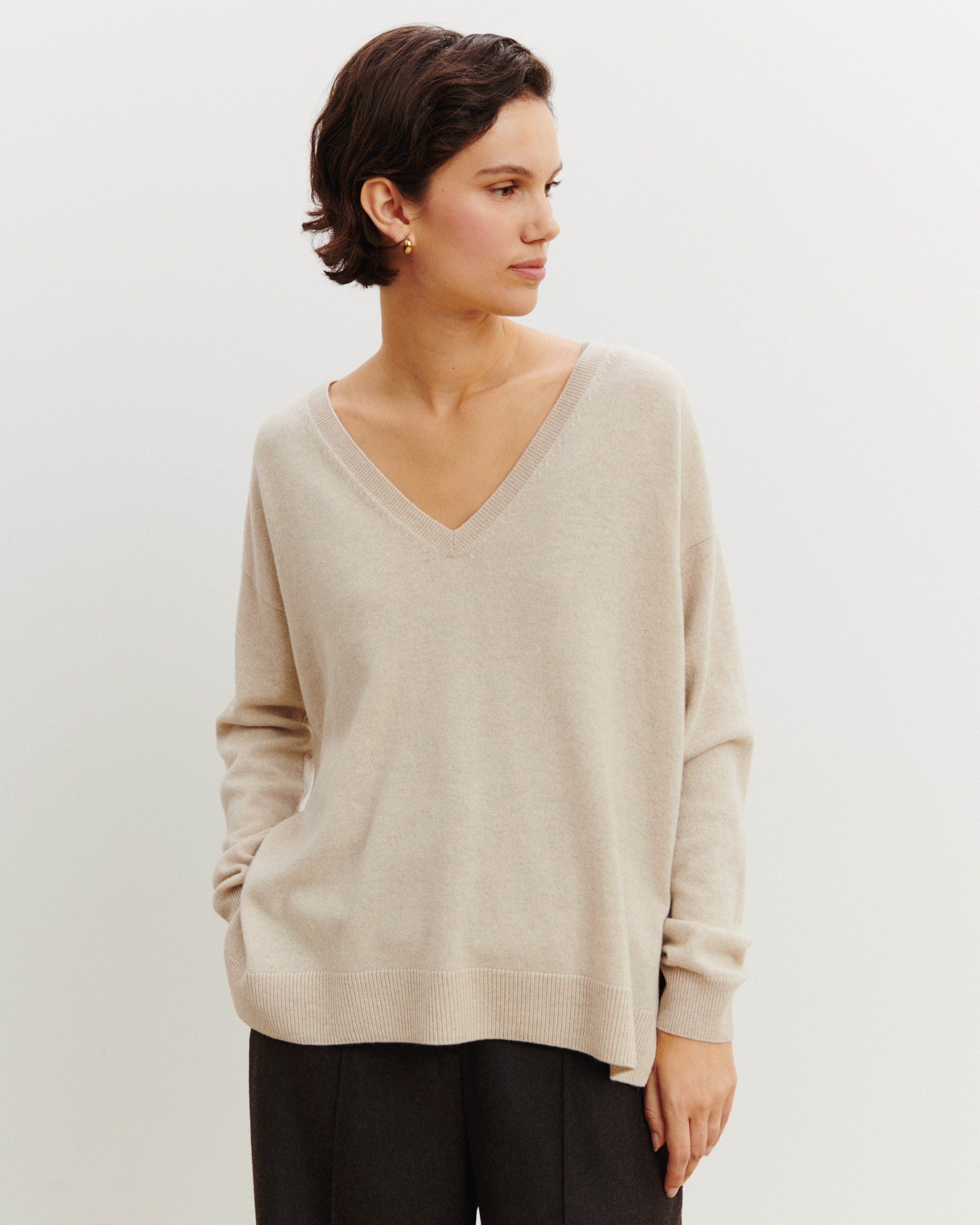 Pull col V ample fin-AVOINE-100% cachemire