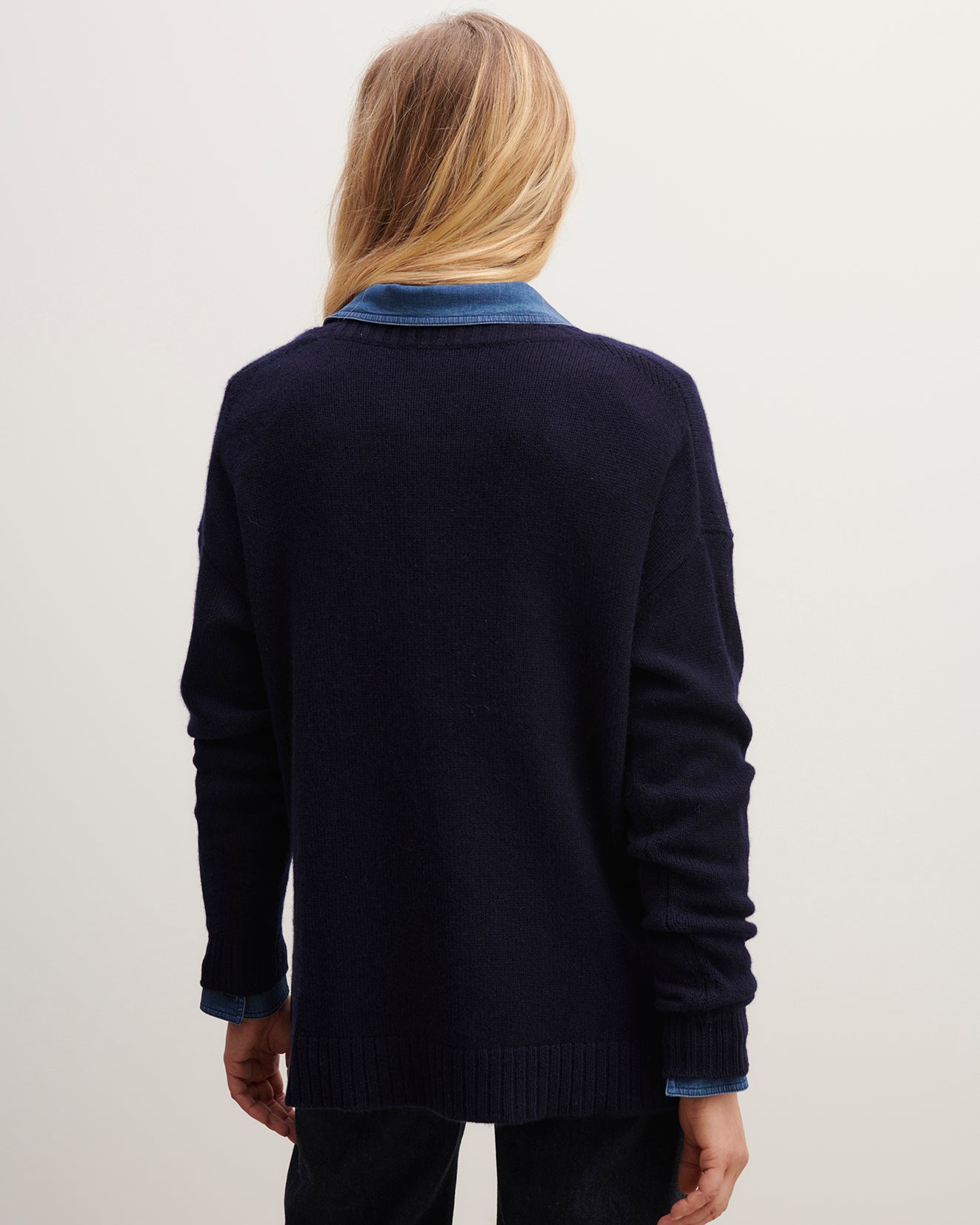 Pull col V ample-MARINE-100% cachemire