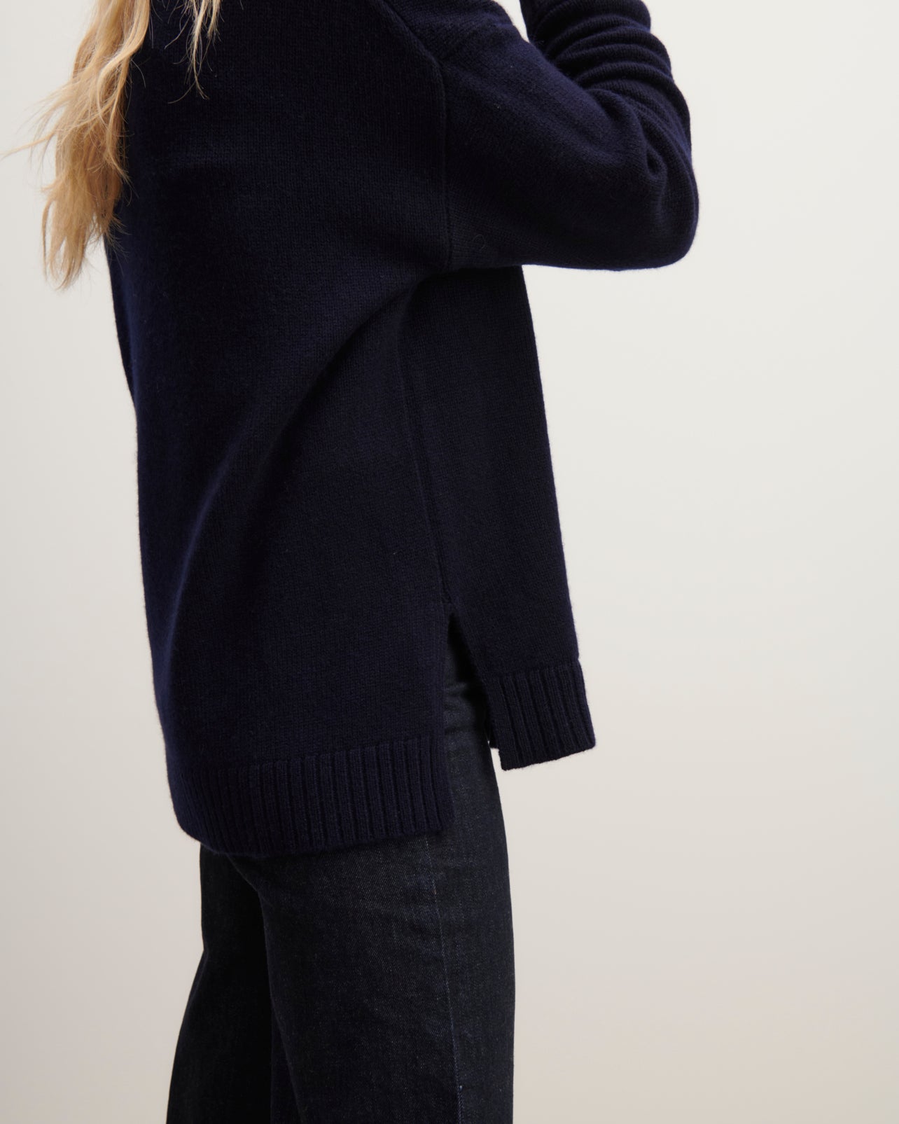 Pull col V ample-MARINE-100% cachemire