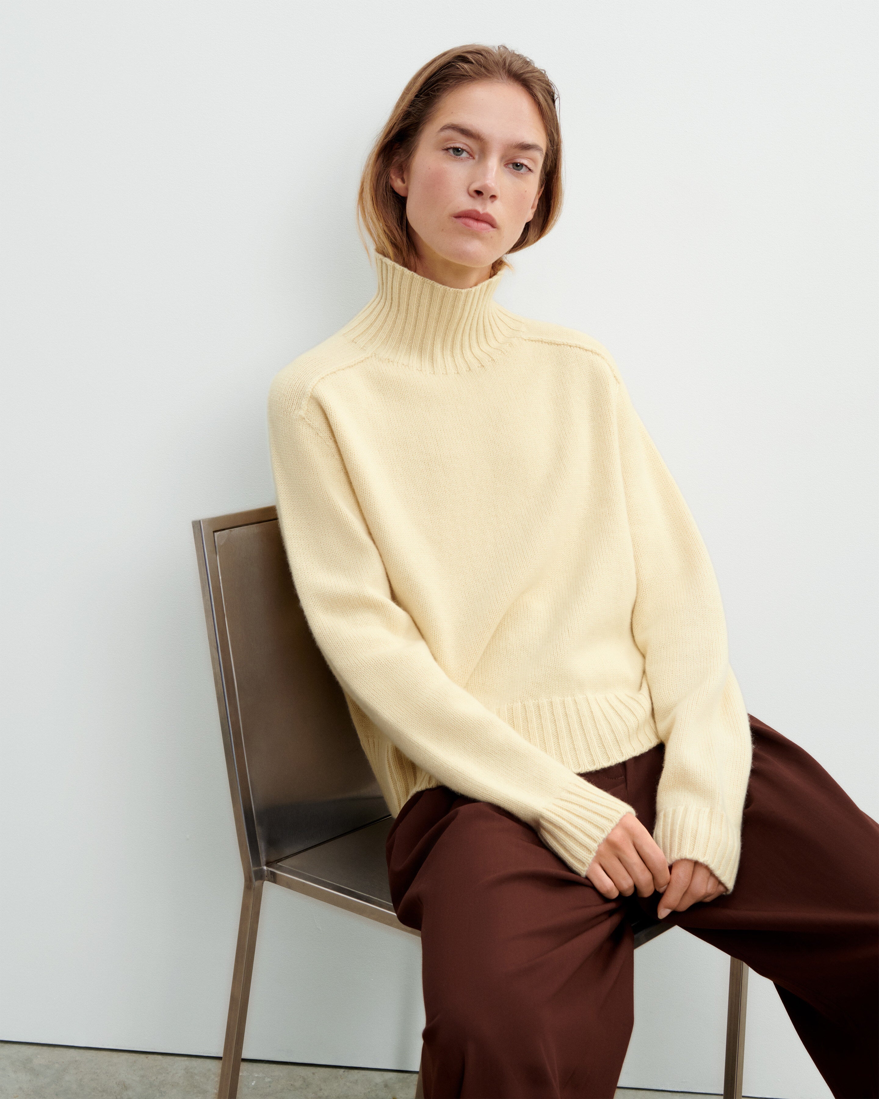 Col montant manches marteau-JAUNE PRIMEVERE-100% cachemire