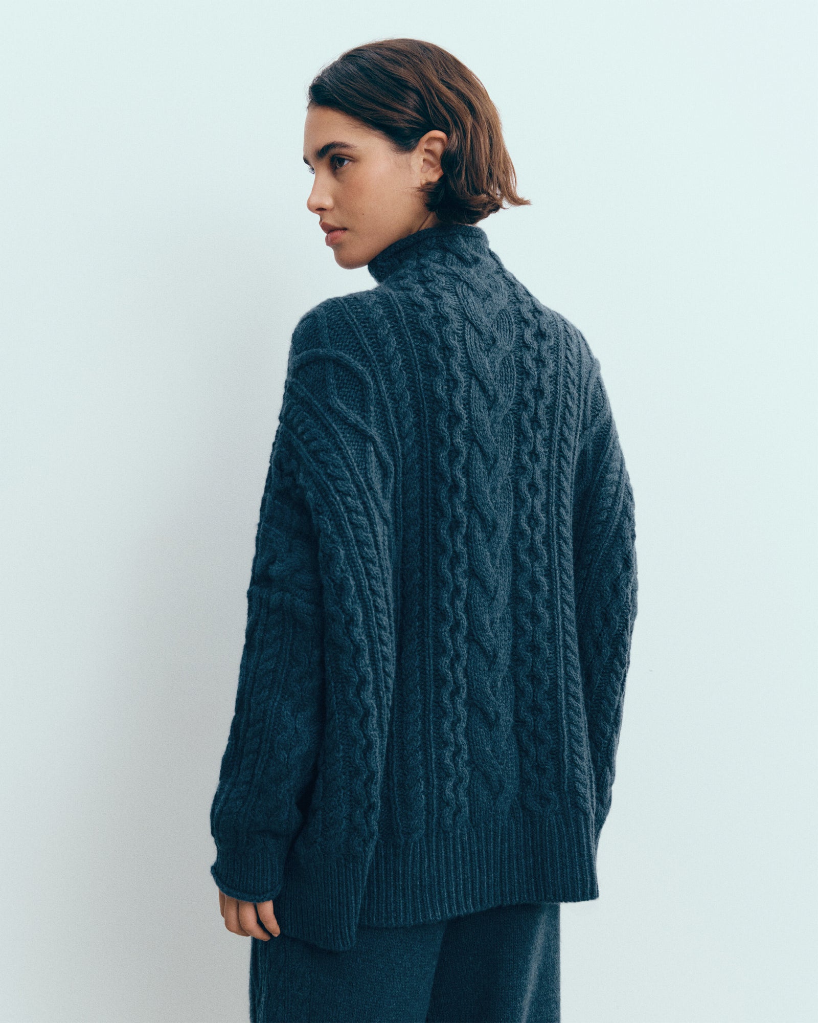 Col montant à torsades les 40 ans-BLEU CALYPSO-100% cachemire