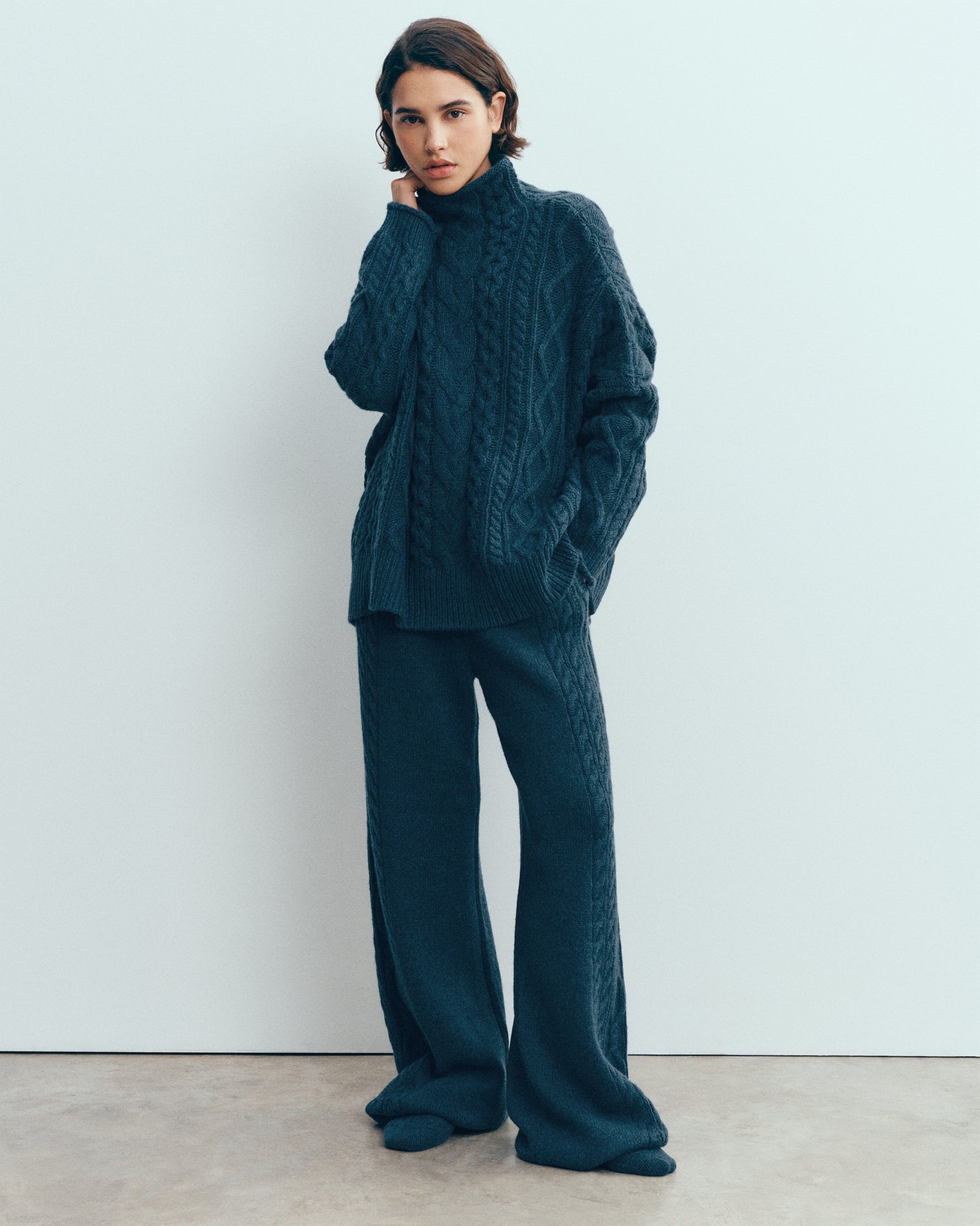 Col montant à torsades les 40 ans-BLEU CALYPSO-100% cachemire