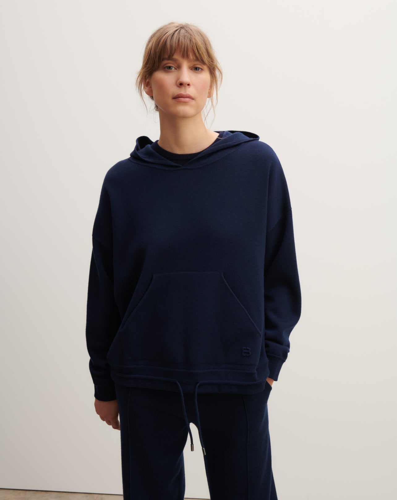 Pull à capuche double face-MARINE-INTERIEUR 100% LAINE EXTERIEUR 85% POLYAMIDE 15% ELASTHANNE