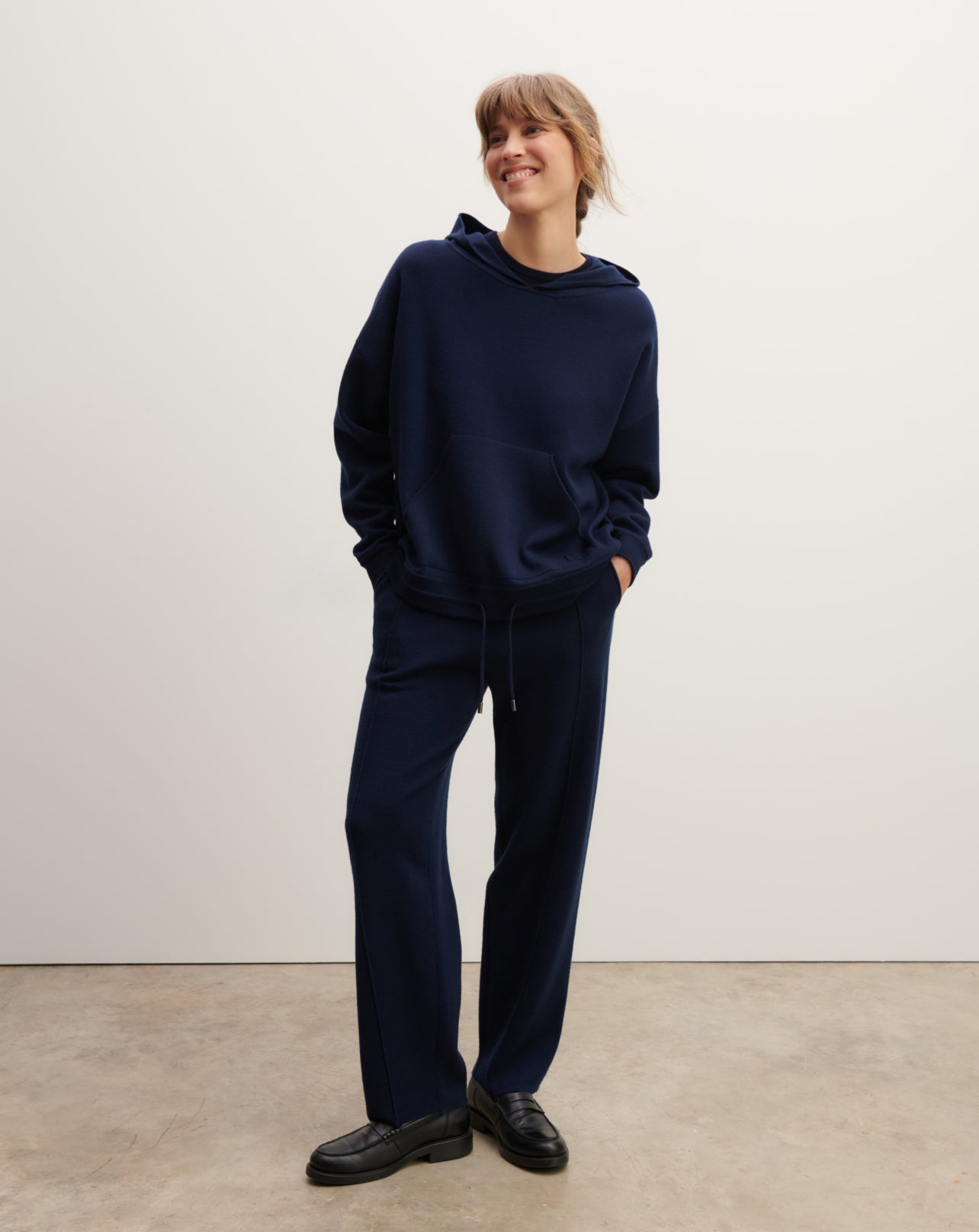 Pull à capuche double face-MARINE-INTERIEUR 100% LAINE EXTERIEUR 85% POLYAMIDE 15% ELASTHANNE