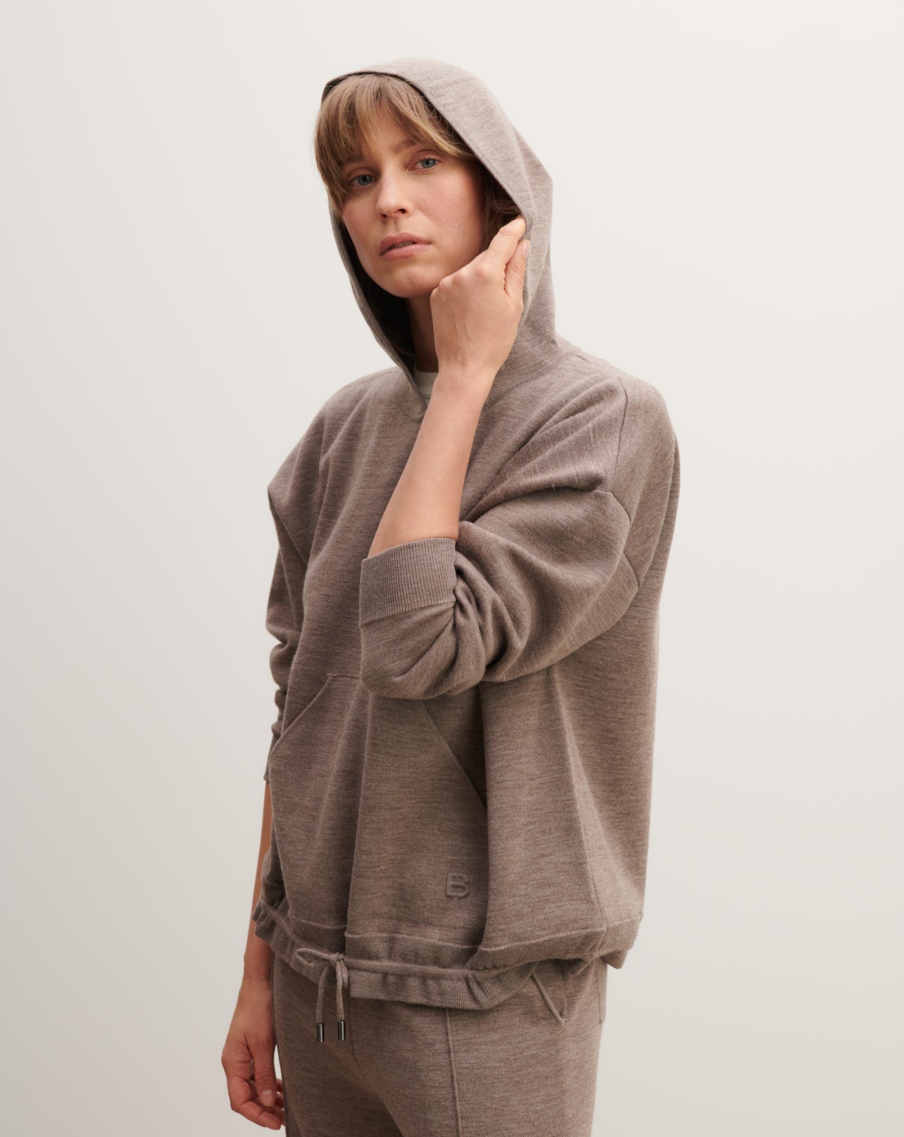 Pull à capuche double face-MILLET-INTERIEUR 100% LAINE EXTERIEUR 85% POLYAMIDE 15% ELASTHANNE