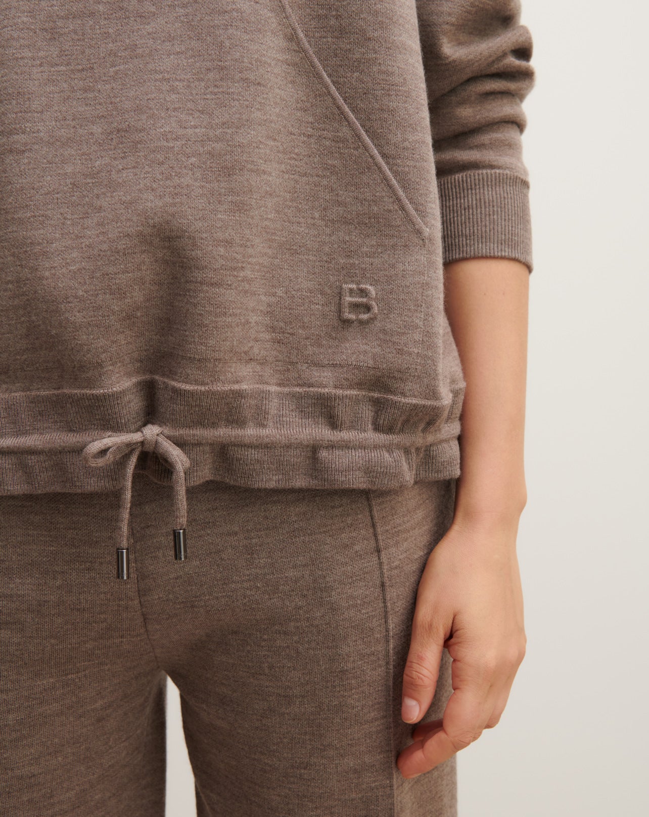 Pull à capuche double face-MILLET-INTERIEUR 100% LAINE EXTERIEUR 85% POLYAMIDE 15% ELASTHANNE