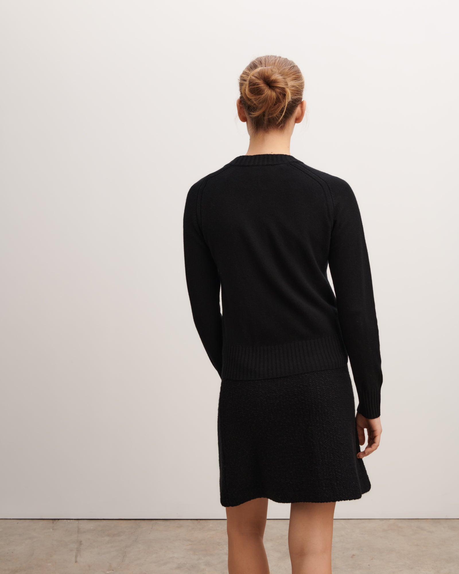 Pull col rond ajusté-NOIR-70% cachemire 30% soie