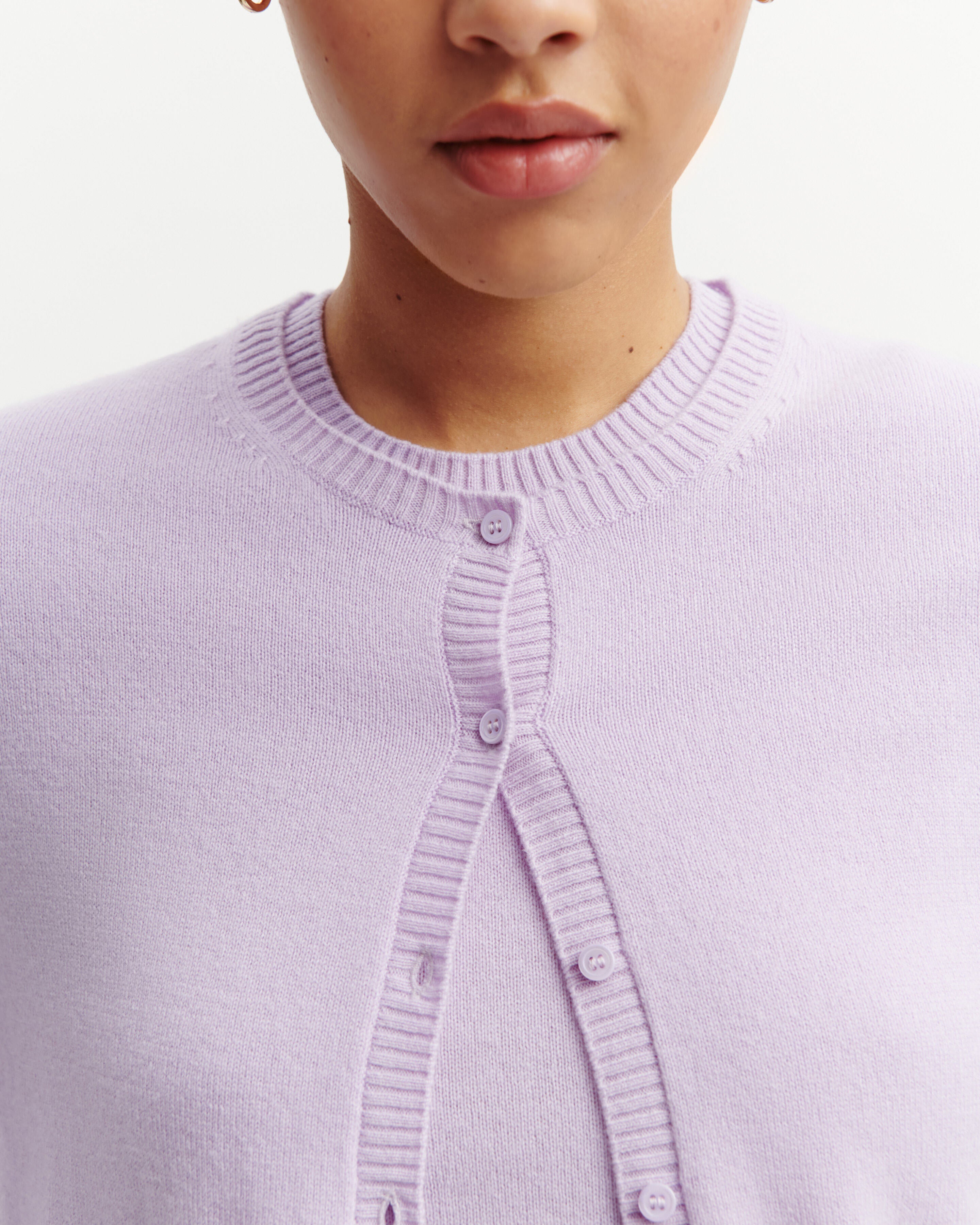 Cardigan with buttoned sleeves in Cashmere Women hyacinth | Eric
