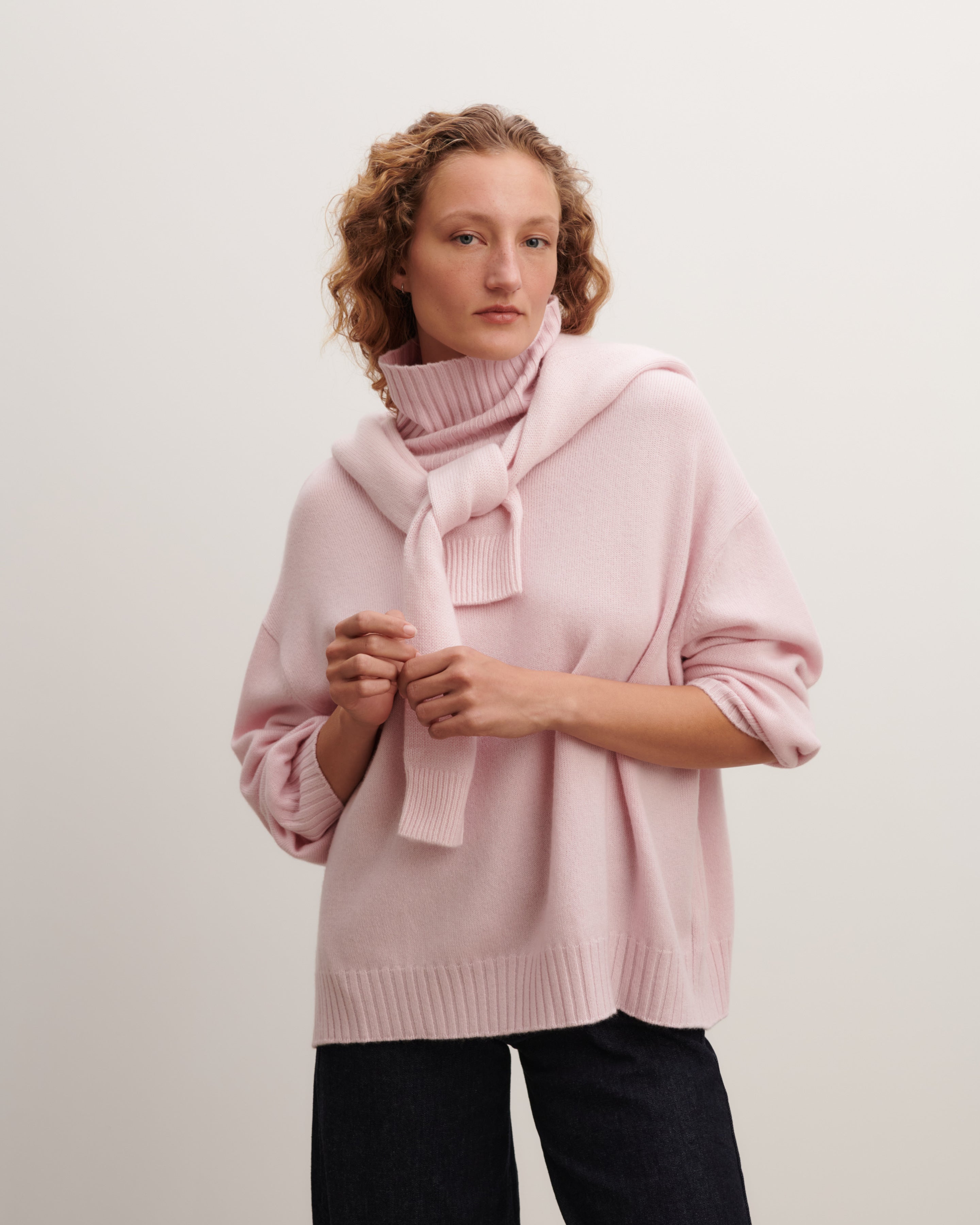 Col roulé fente dos-CERISIER-100% cachemire