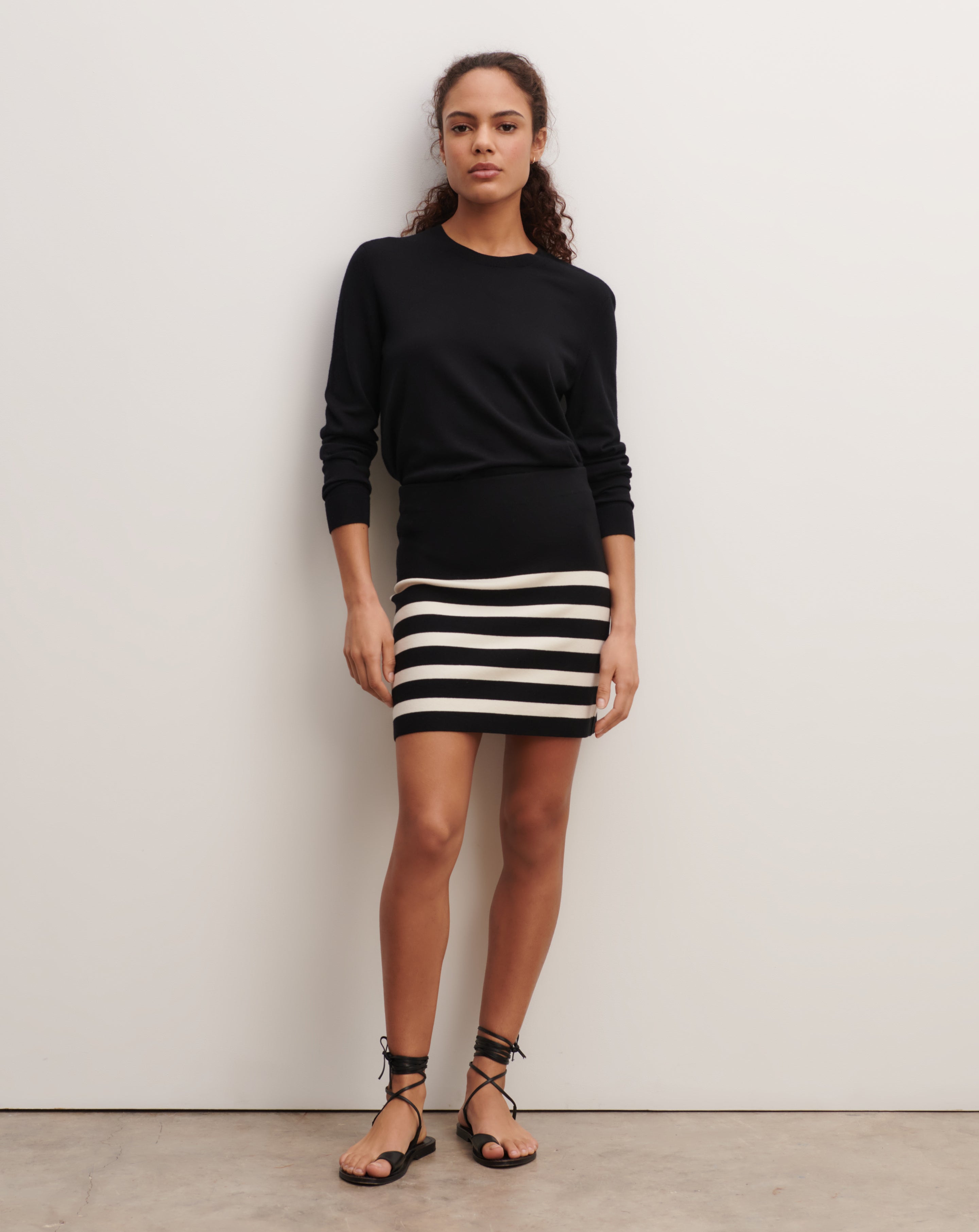 Mini jupe marinière-NOIR/NATUREL-85% soie 15% cachemire