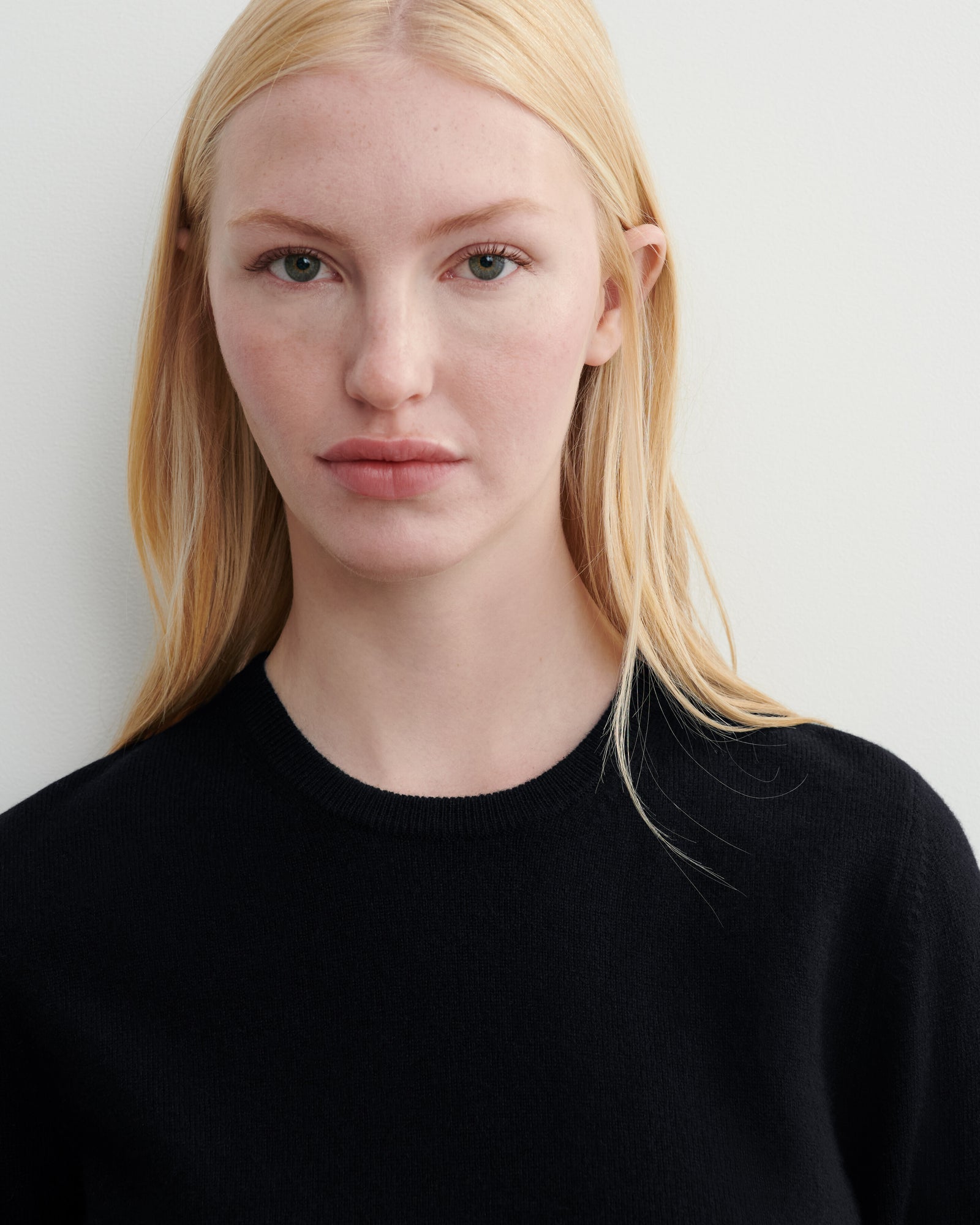 Pull col rond classique-NOIR-100% cachemire