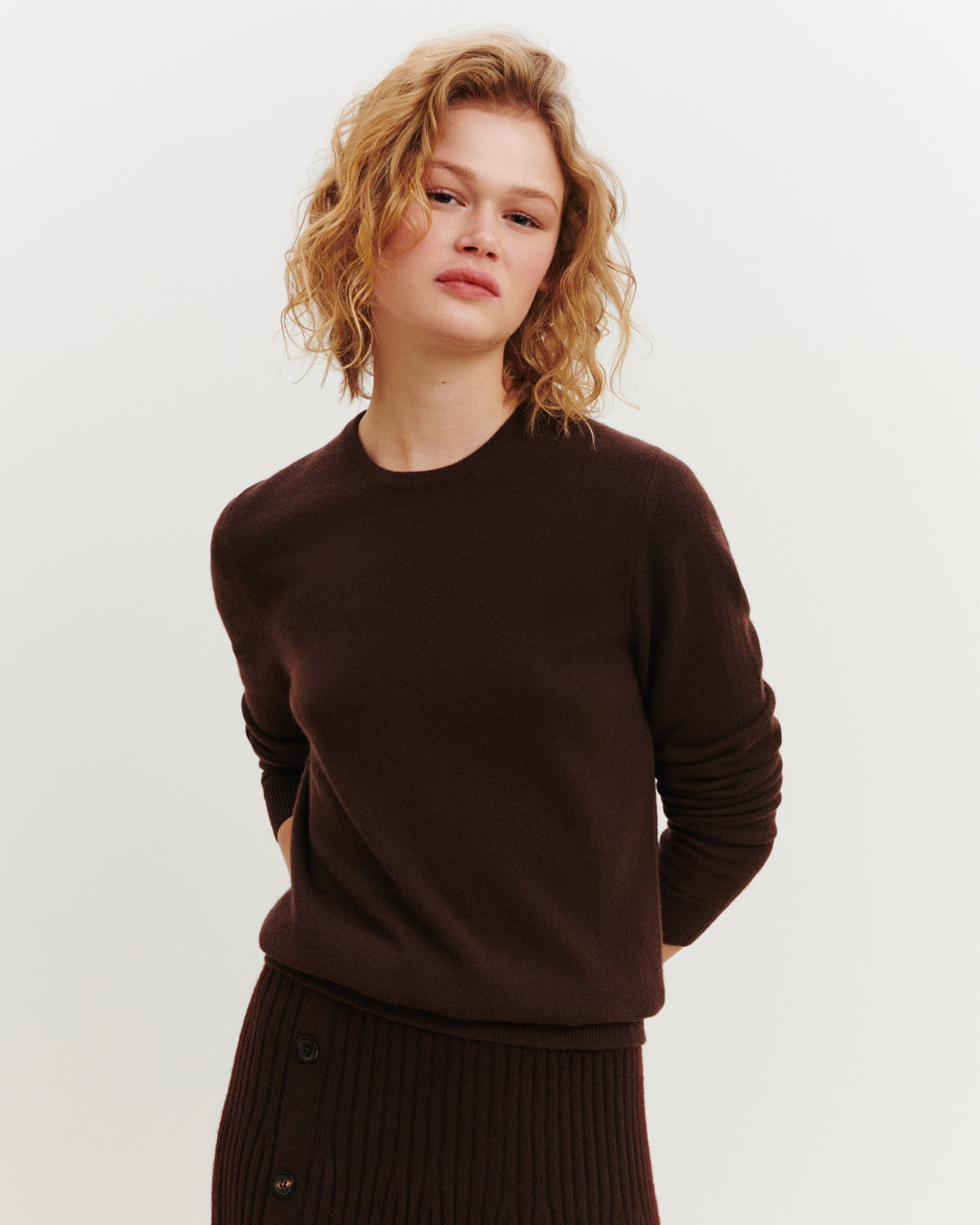 Pull col rond Origines-CHOCOLAT-100% cachemire