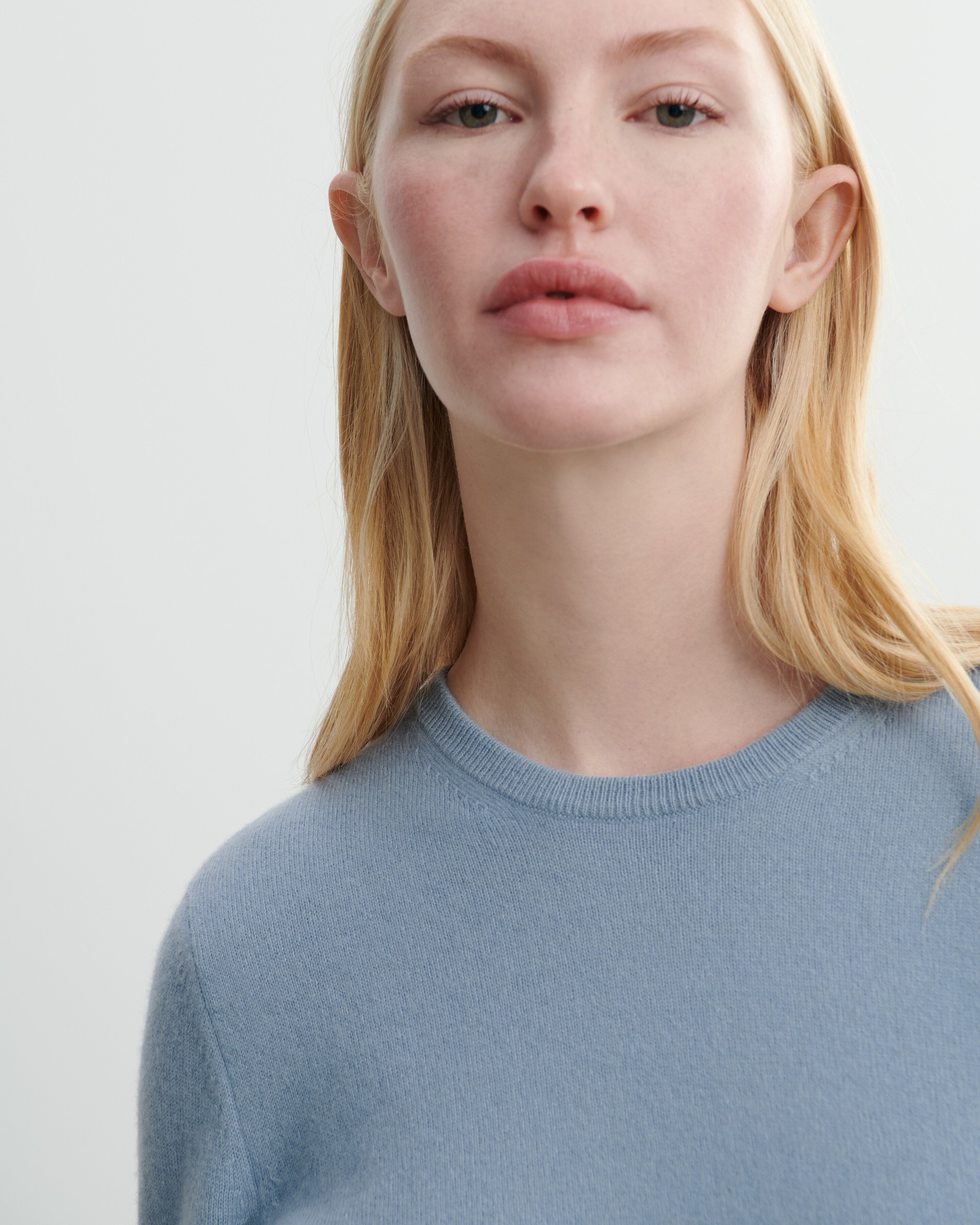 Pull col rond classique-BLEU CONCORDE-100% cachemire