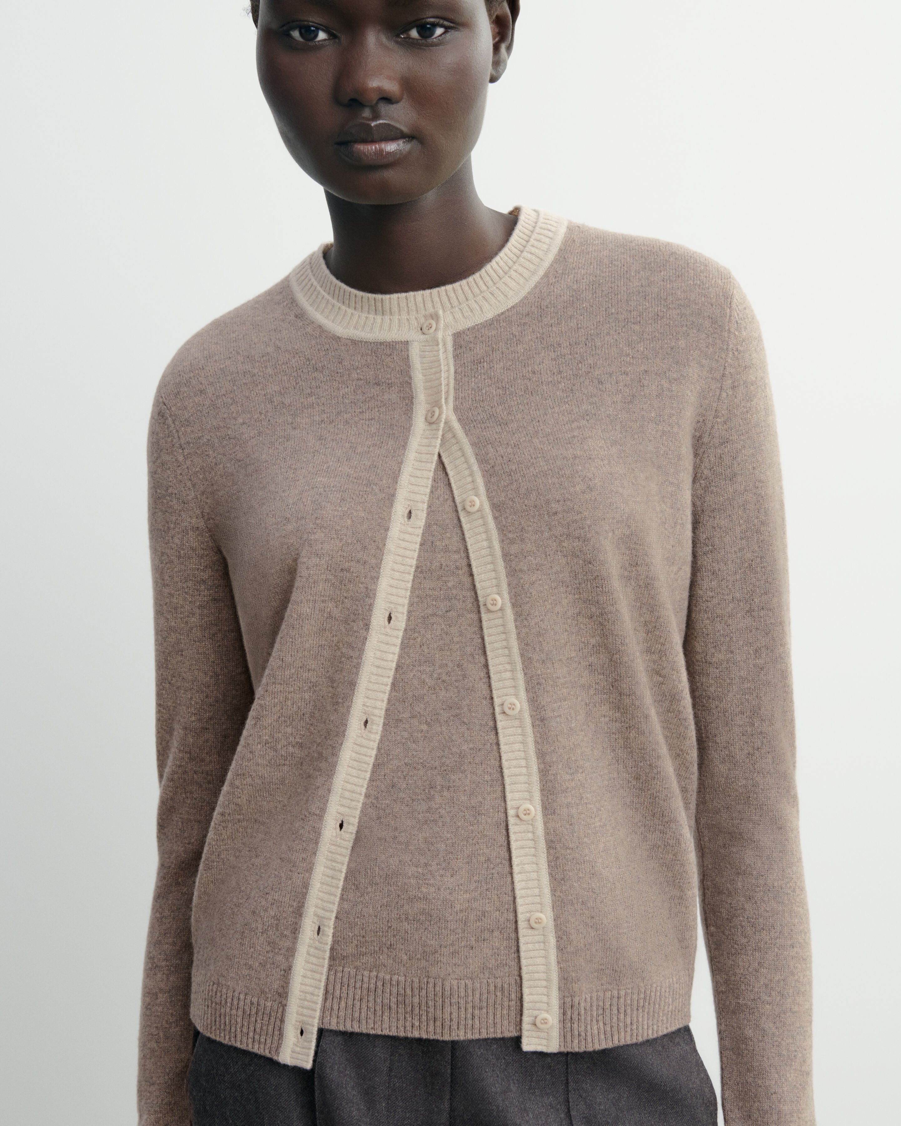 Cardigan  manches boutons-MILLET/AVOINE-100% cachemire