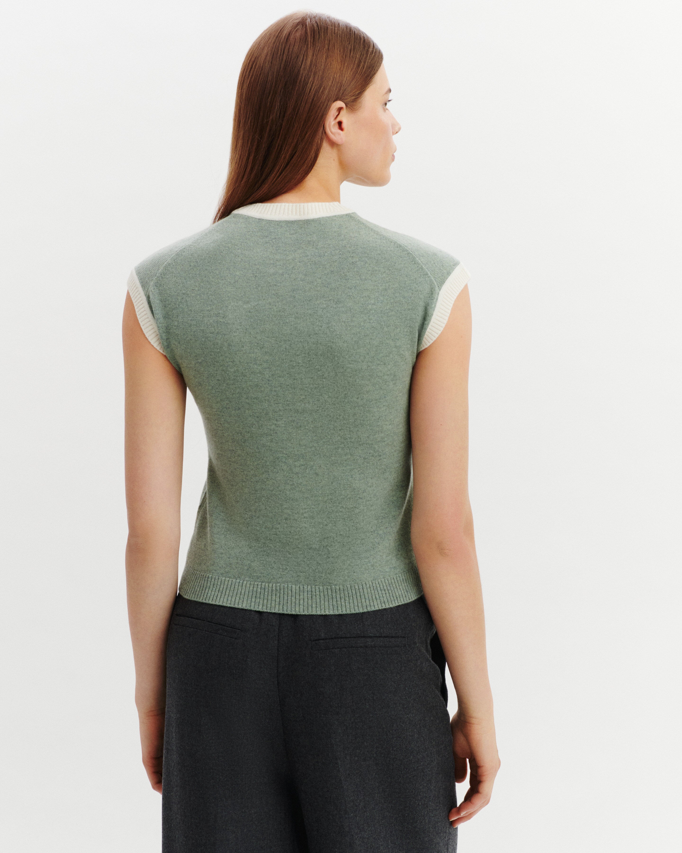 Pull sans manches bicolore-VERT DE GRIS/NATUREL-100% cachemire