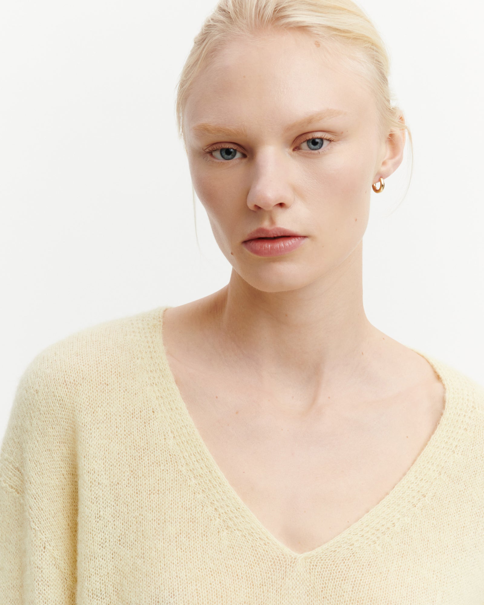 Col V maille plume-ZESTE-40% : baby alpaga; 32% : soie; 28% : cachemire