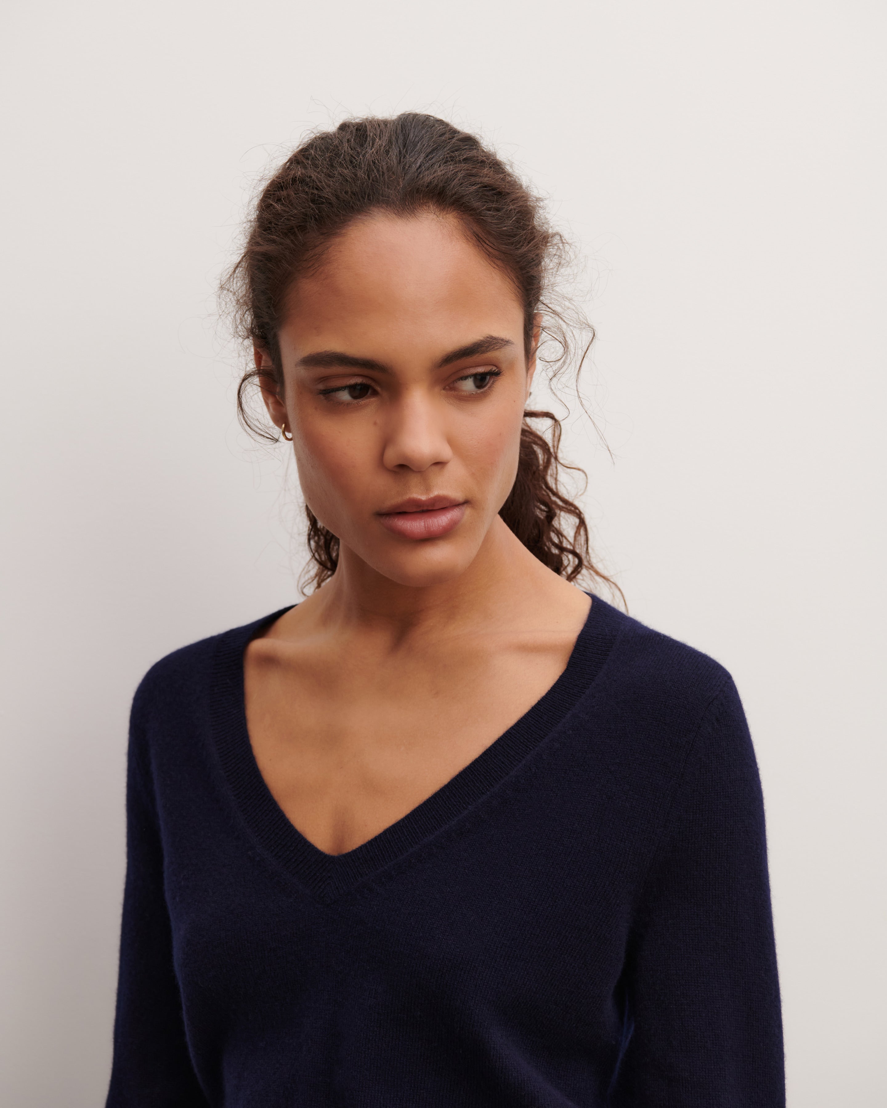 Pull col V classique-MARINE-100% cachemire