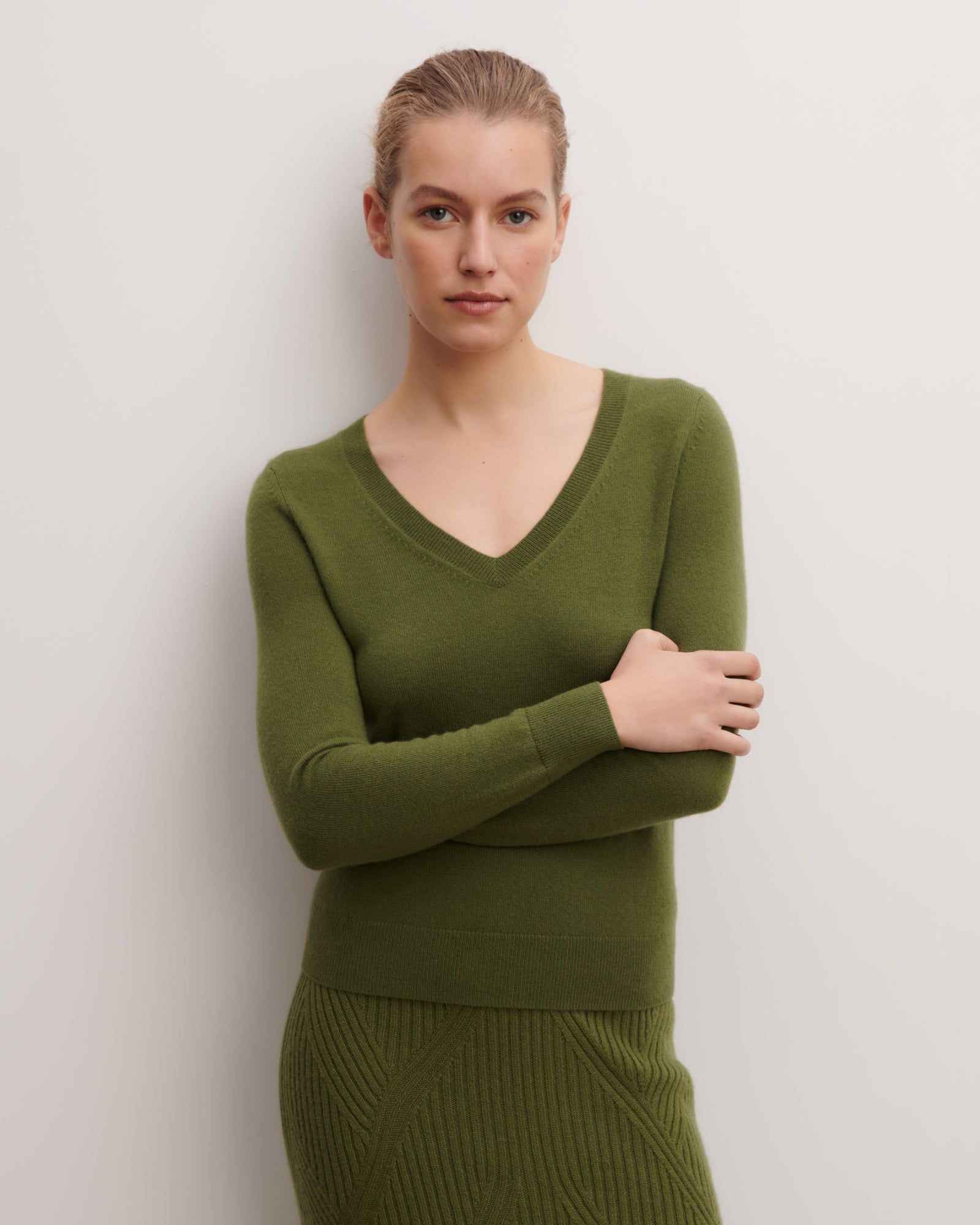 Pull col V classique-SAUGE-100% cachemire