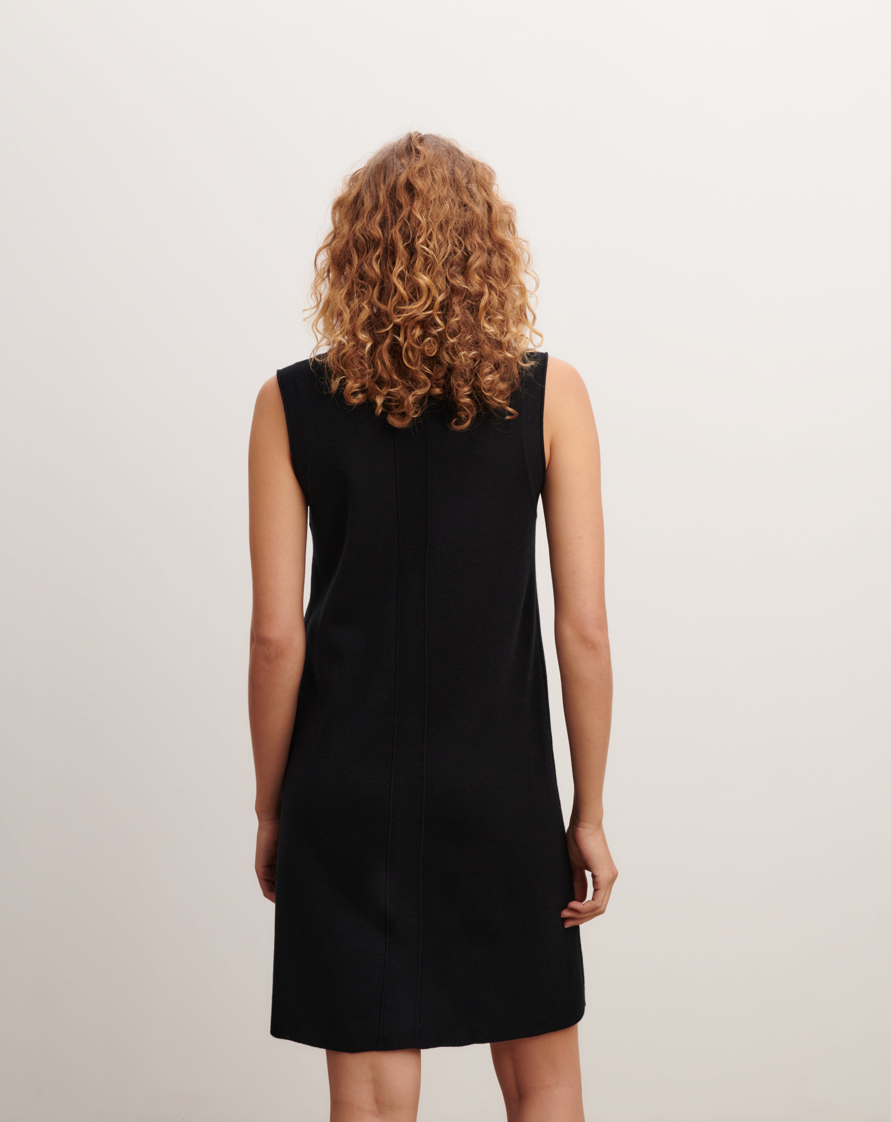 Robe courte minimaliste-NOIR-70% coton 30% cachemire