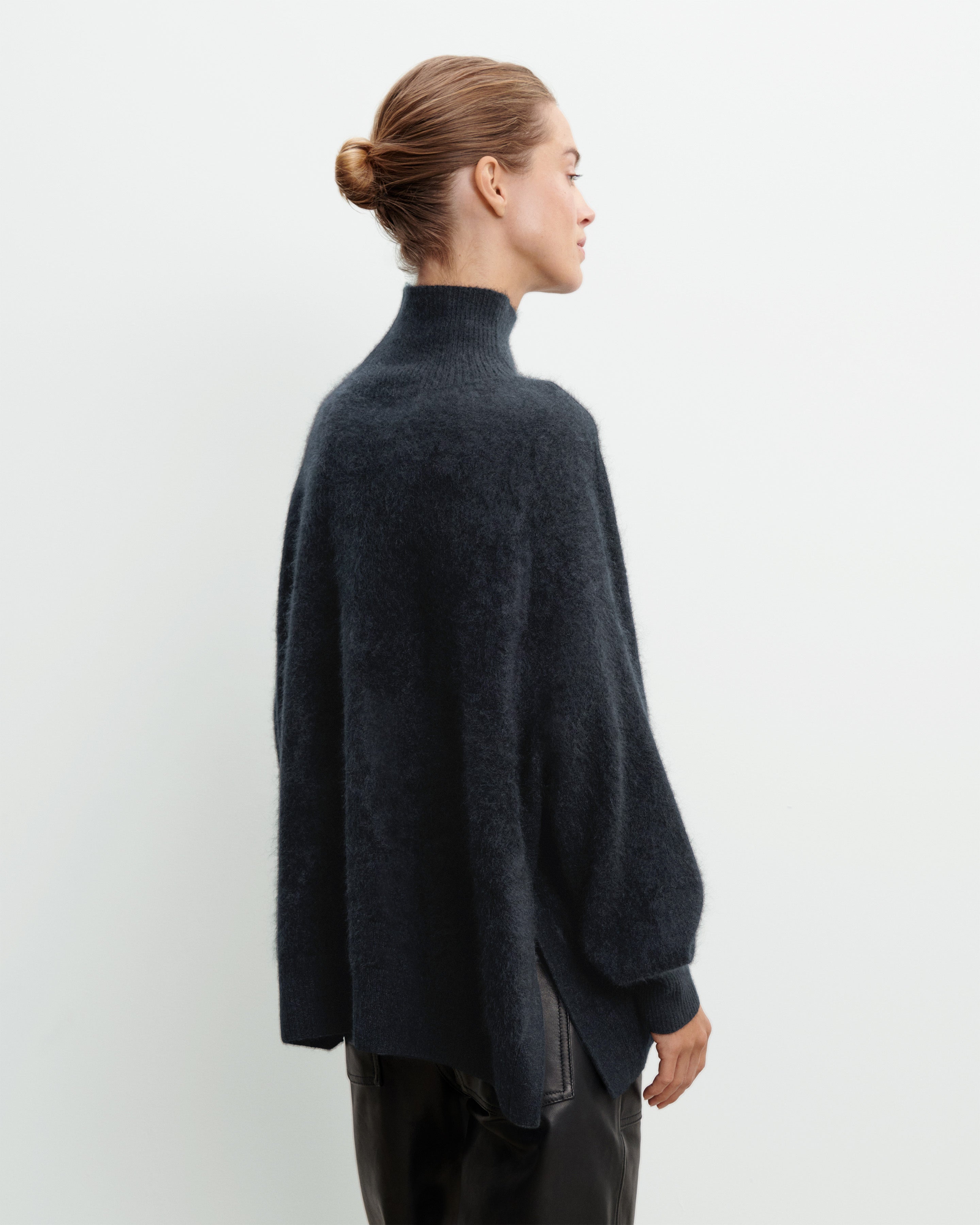 Brushed cashmere high neck pullover in Cashmere Women black | Eric