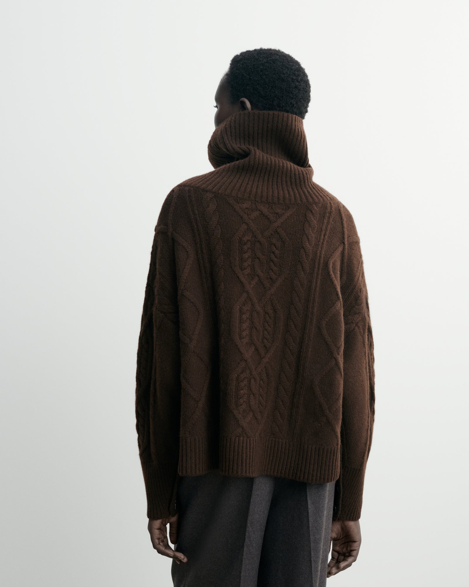 Pull col roulé à torsades-CHOCOLAT-100% cachemire