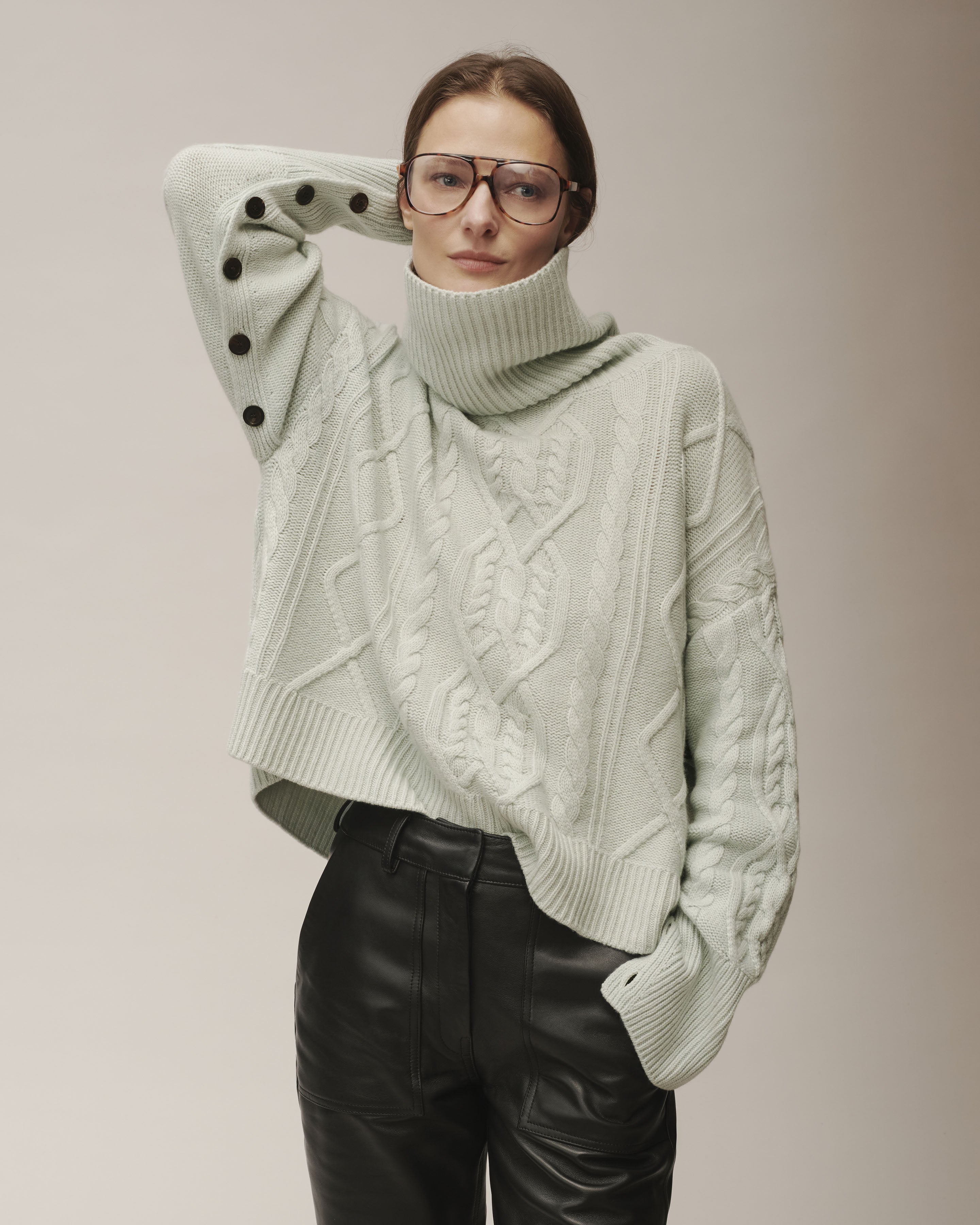 Pull col roulé à torsades-VERT ARAGON-100% cachemire