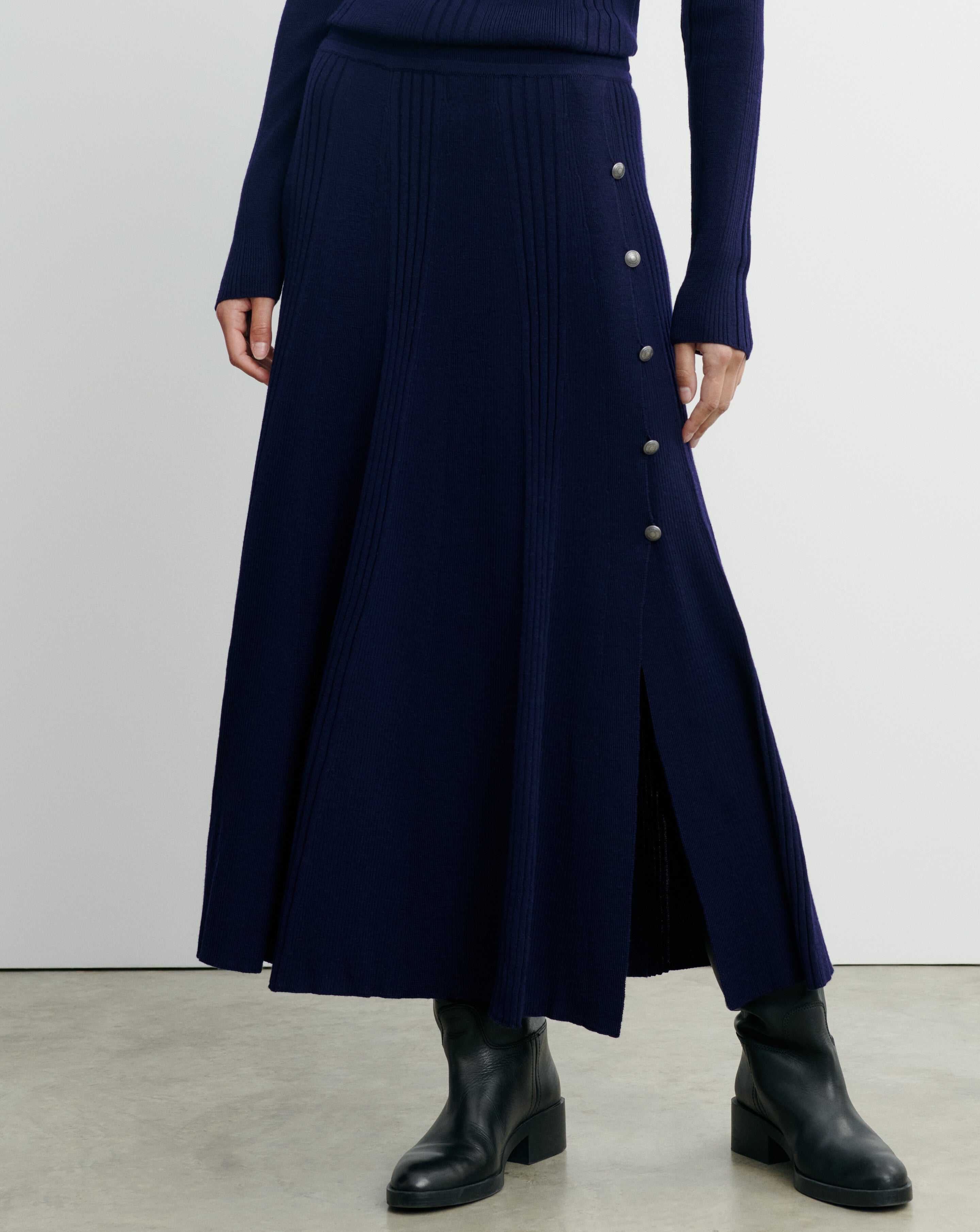 Jupe évasée jeu de côtes-MARINE-100% laine