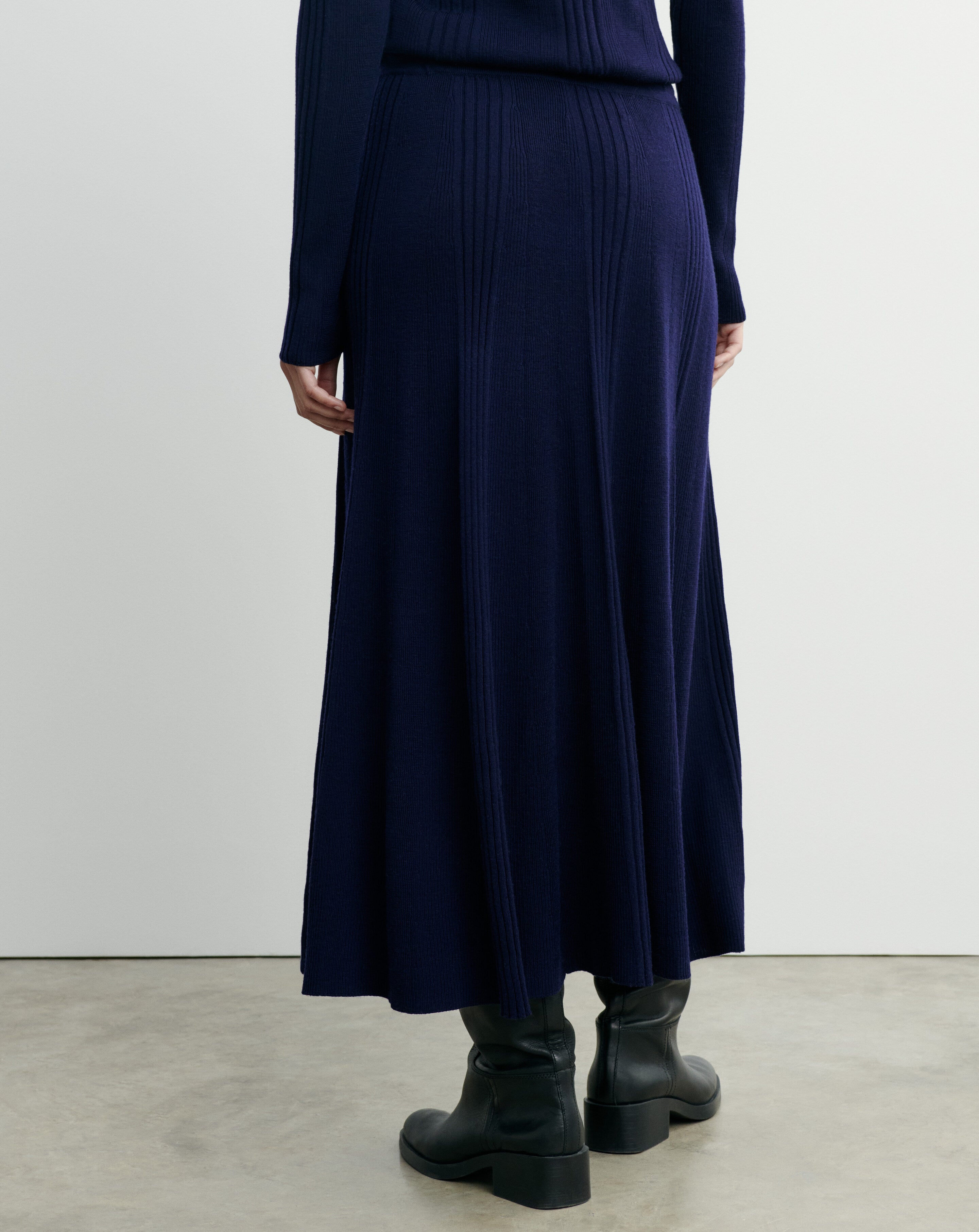 Jupe évasée jeu de côtes-MARINE-100% laine