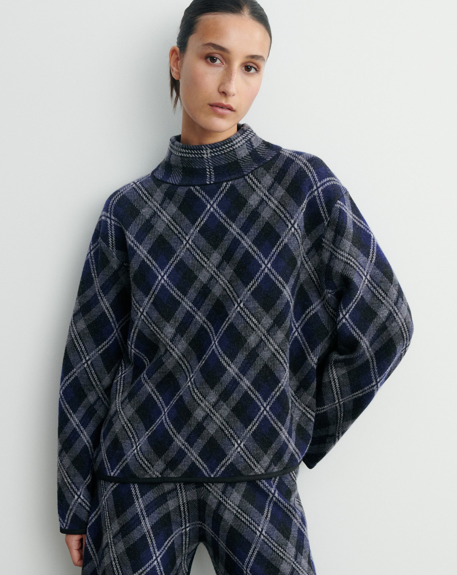 Pull col montant tartan-MARINE/GRIS METEORITE-88% laine 12% cachemire