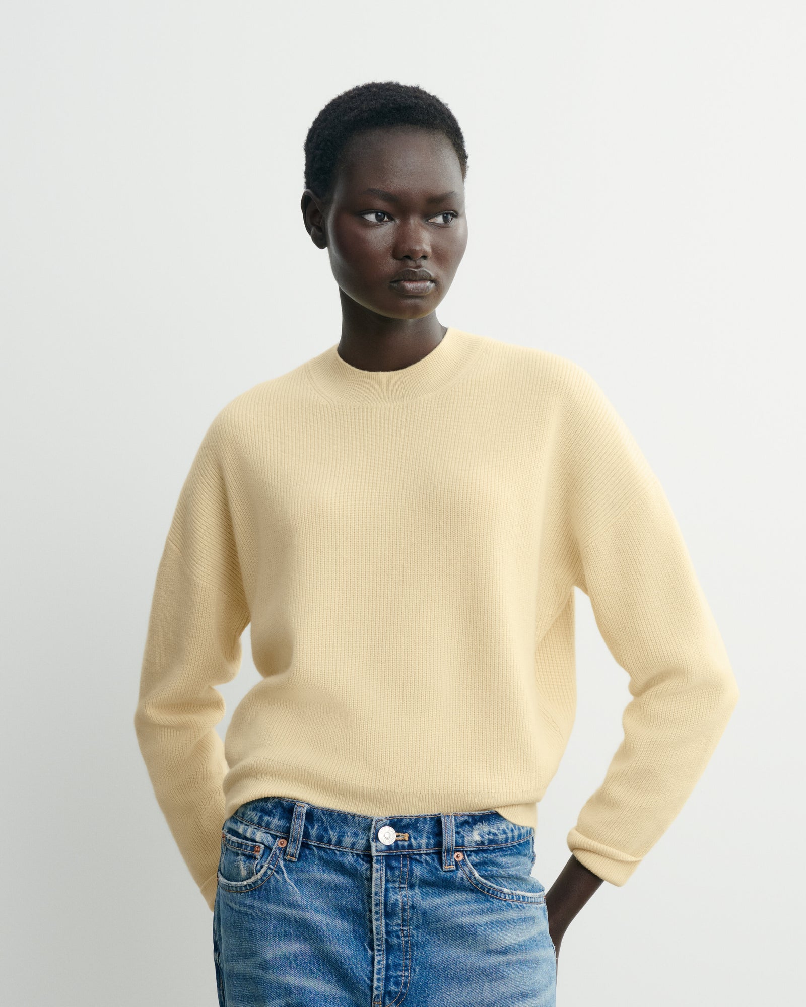 Pull col rond à côtes-JAUNE PRIMEVERE-100% cachemire