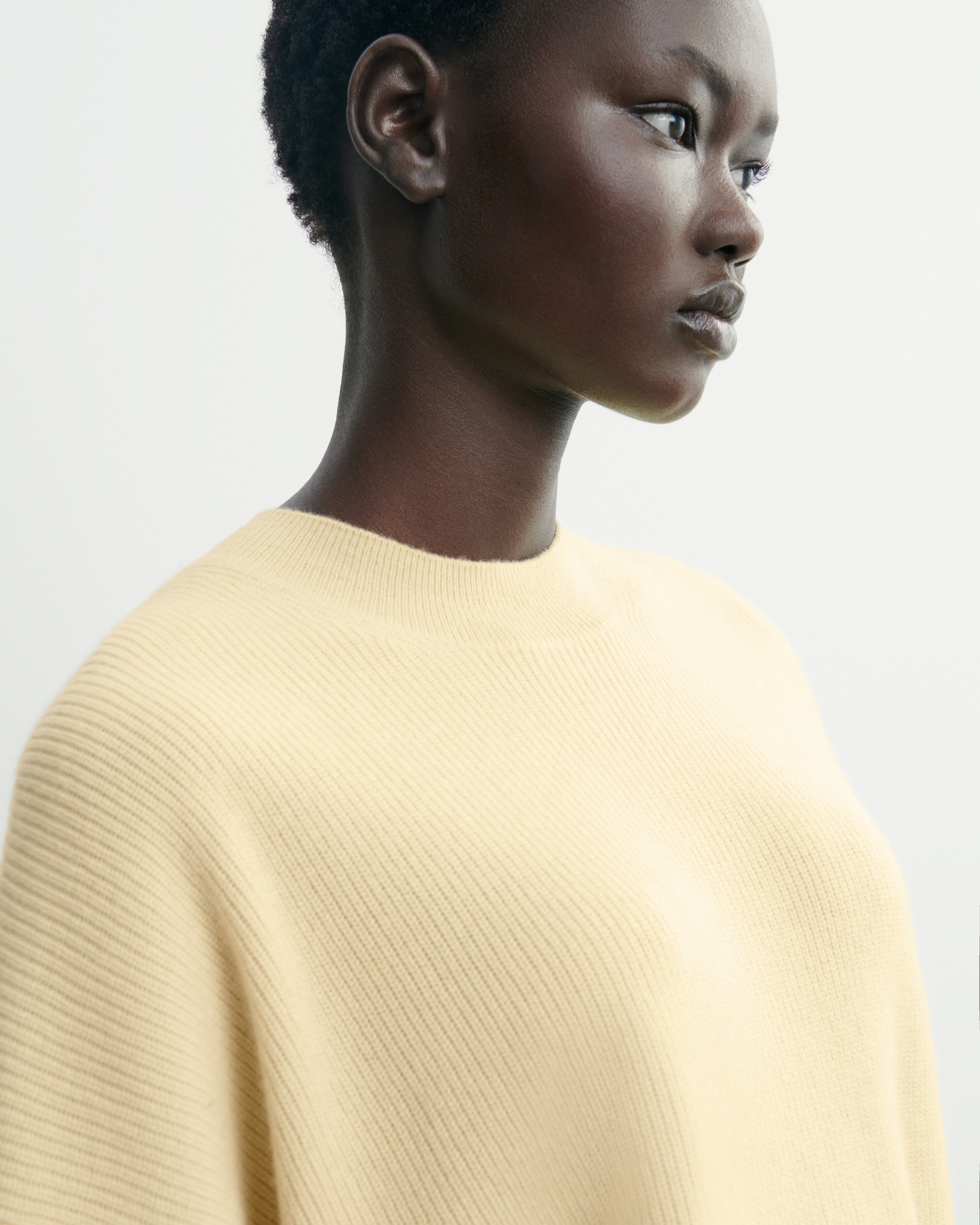 Pull col rond à côtes-JAUNE PRIMEVERE-100% cachemire