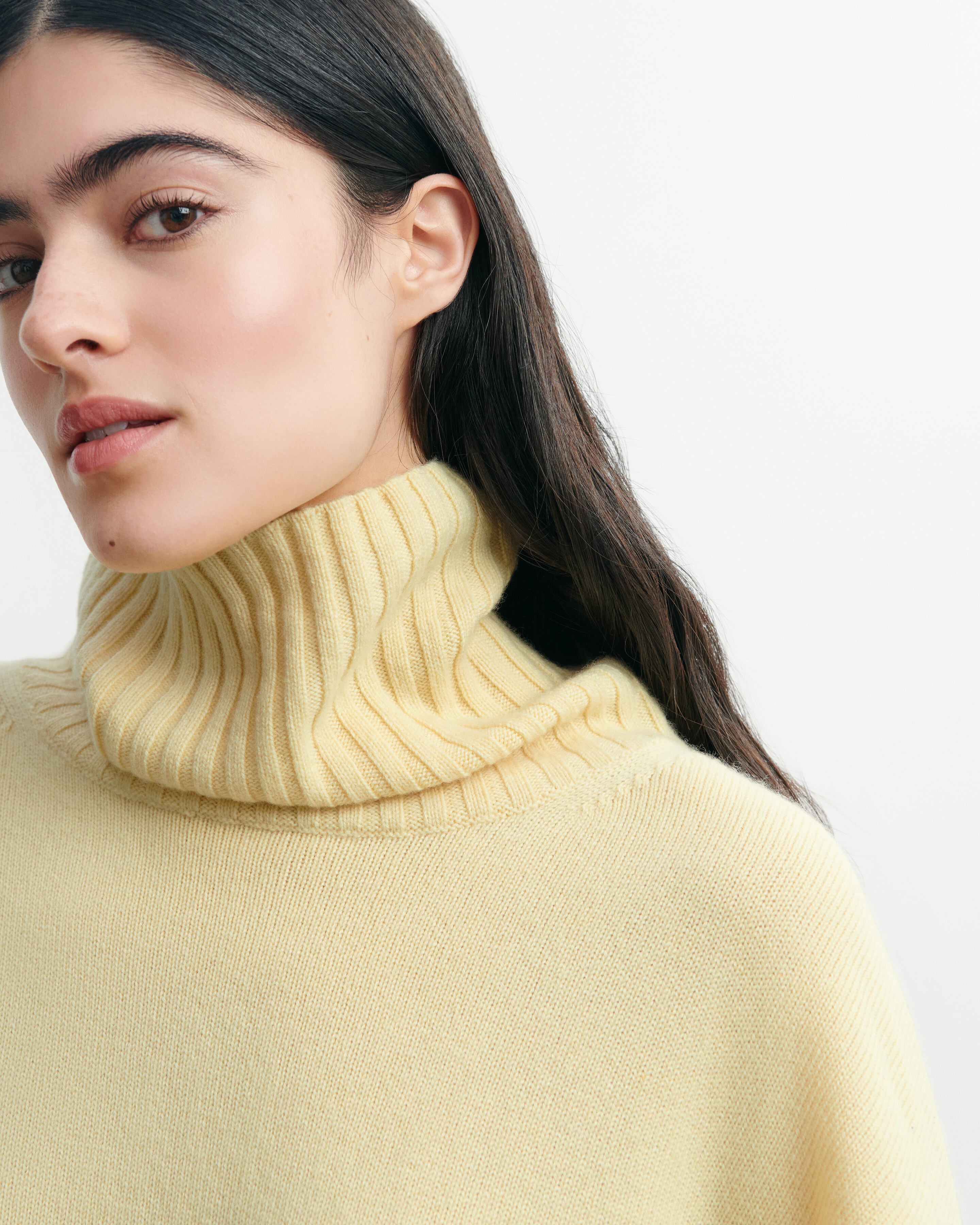 Pull col roulé à côtes-JAUNE PRIMEVERE-100% cachemire