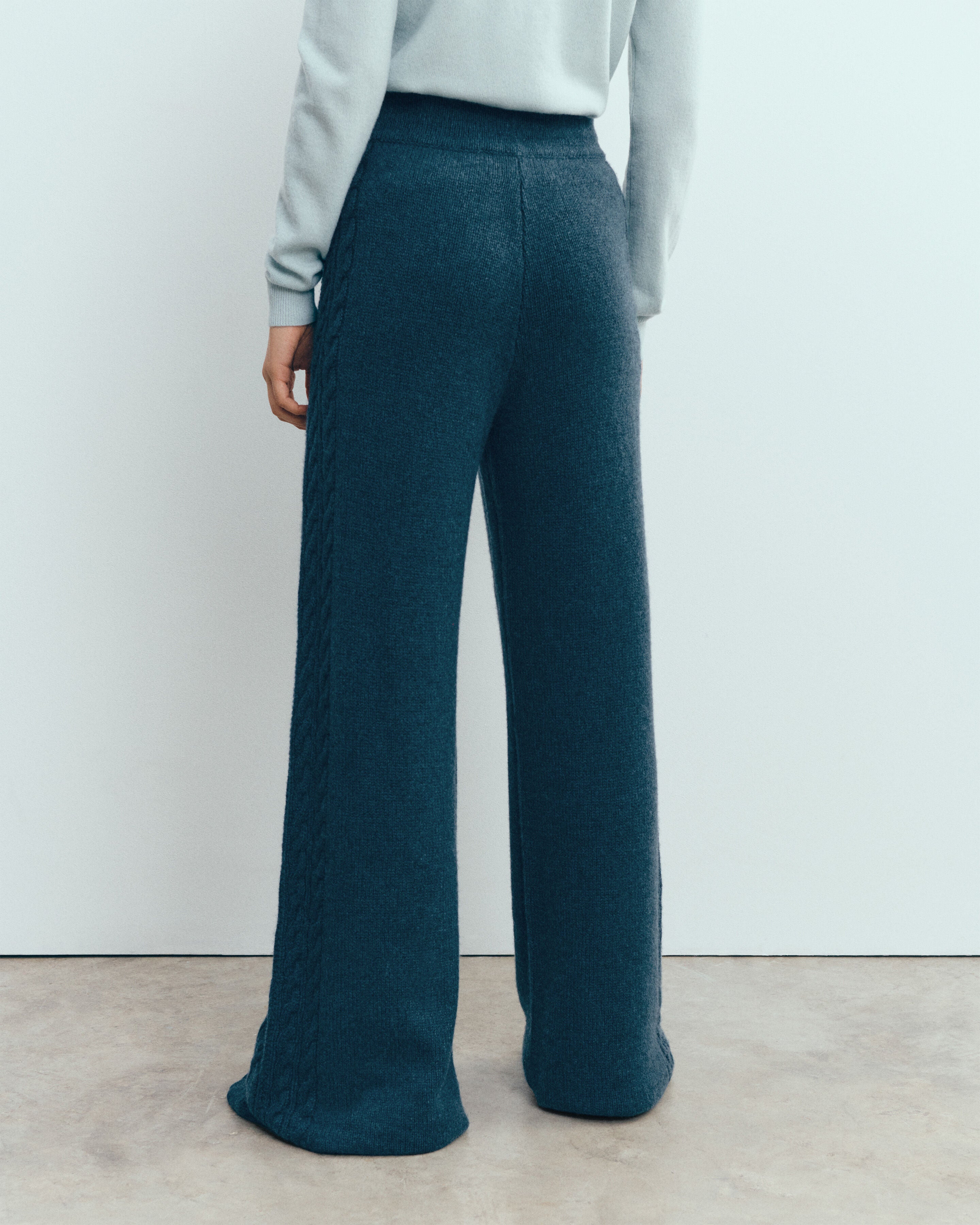 Pantalon à torsades les 40 ans-BLEU CALYPSO-100% cachemire