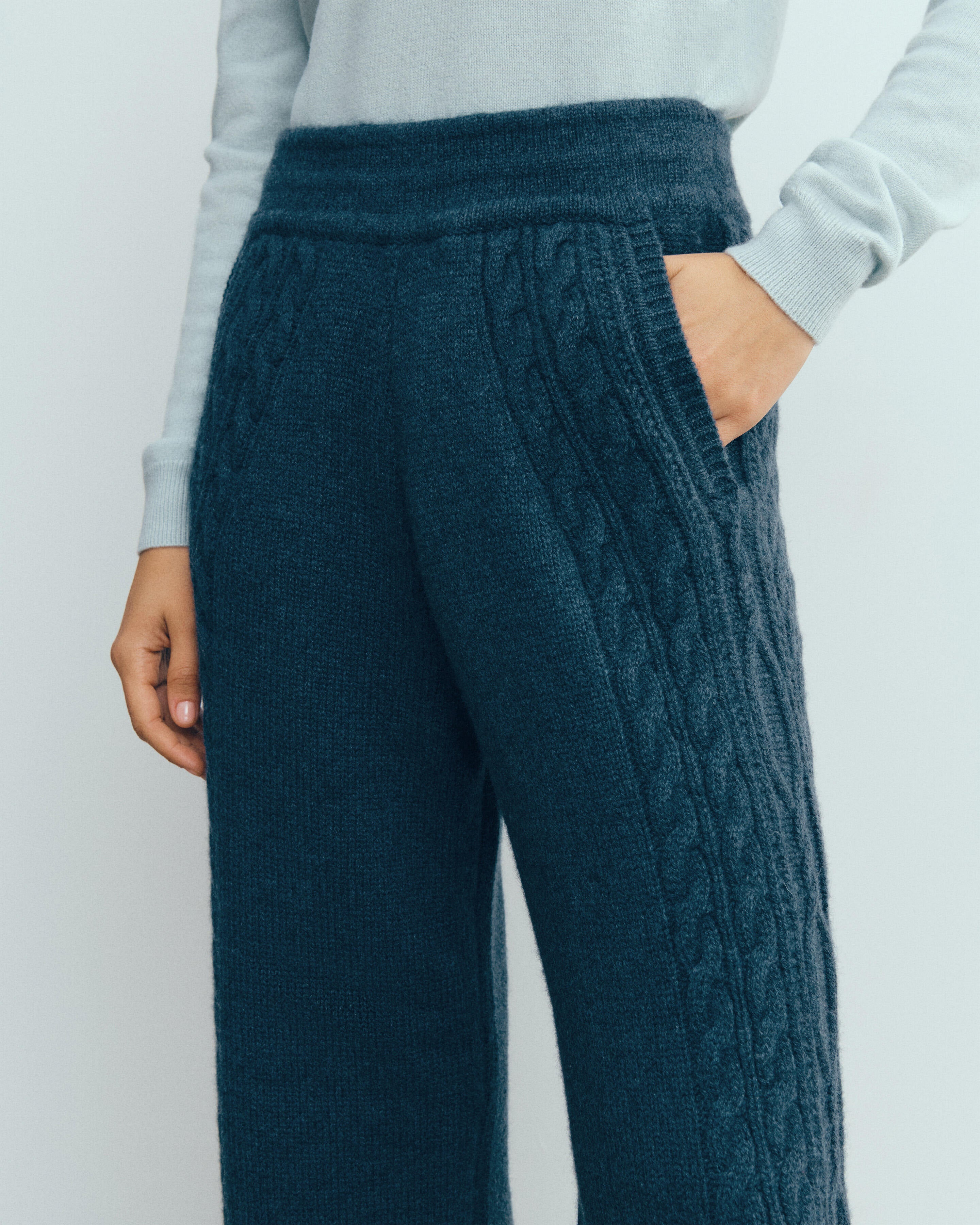 Pantalon à torsades les 40 ans-BLEU CALYPSO-100% cachemire