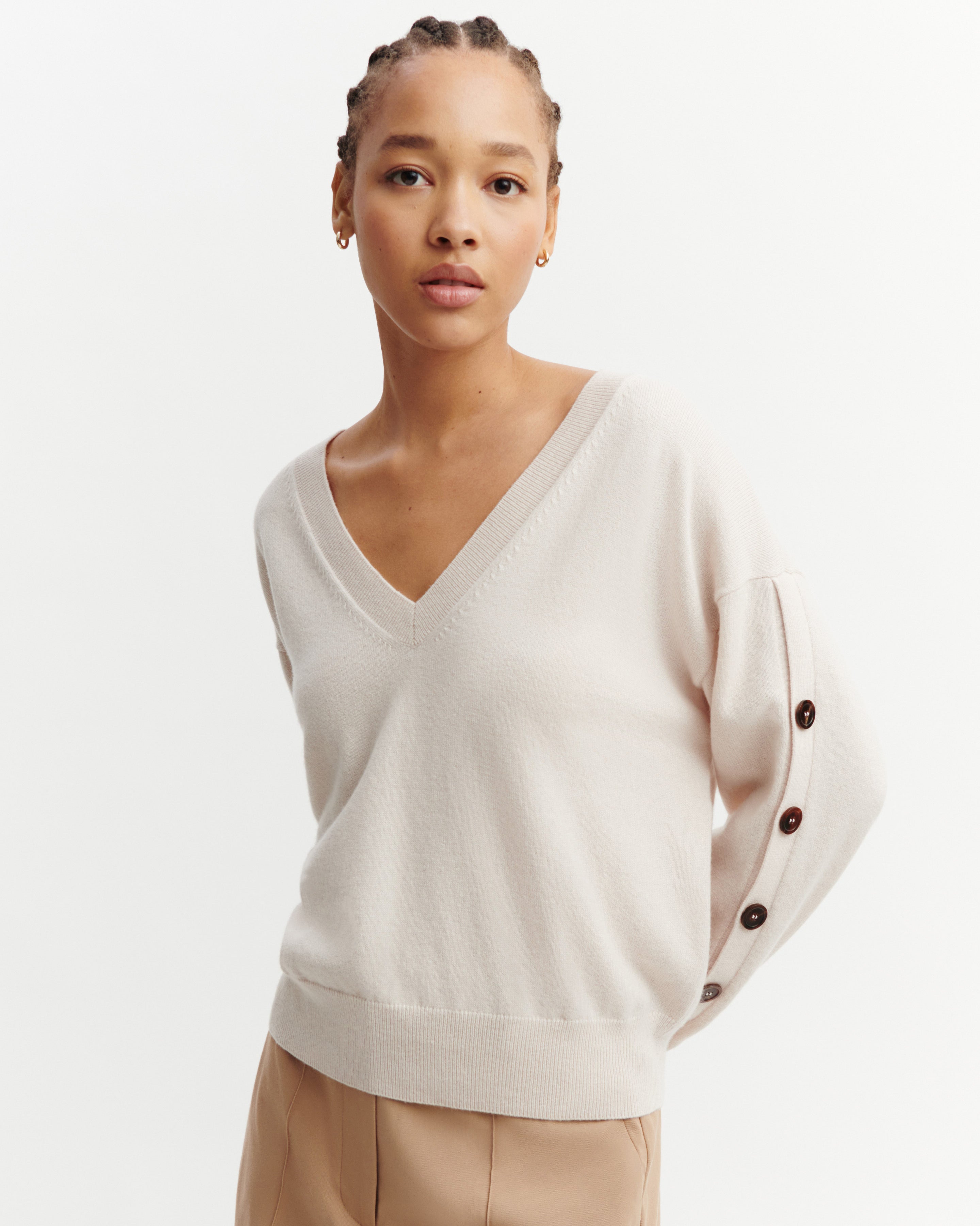 Pull col V à boutons-CREAM-100% cachemire