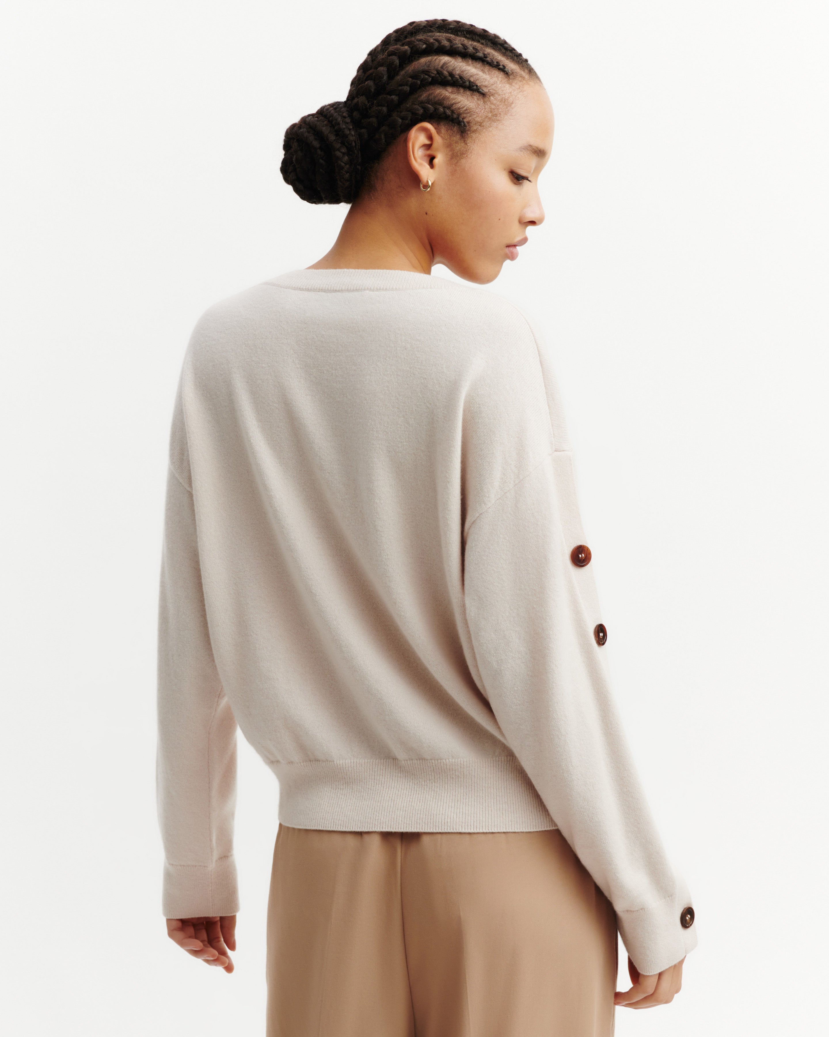 Pull col V à boutons-CREAM-100% cachemire