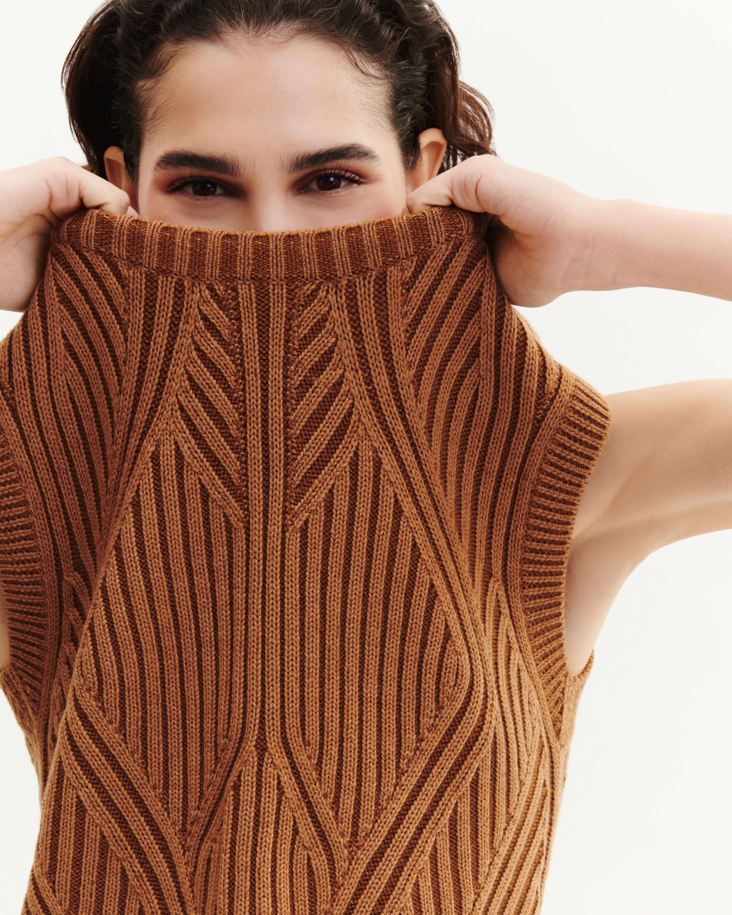 Pull sans manches à côtes-CARAMEL-95% laine 5% cachemire