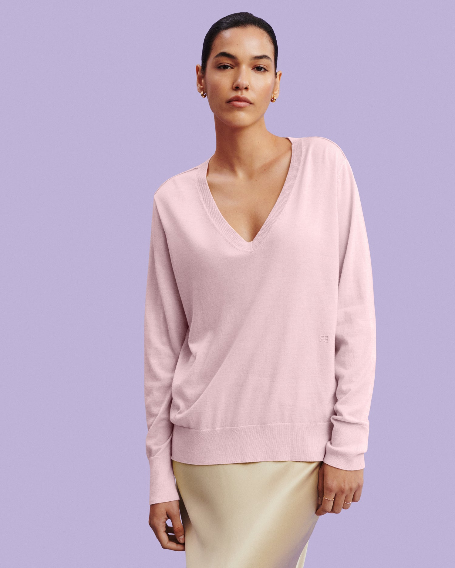 Pull V en maille fluide-ROSE QUARTZ-60% : laine; 30% : soie; 10% : cachemire
