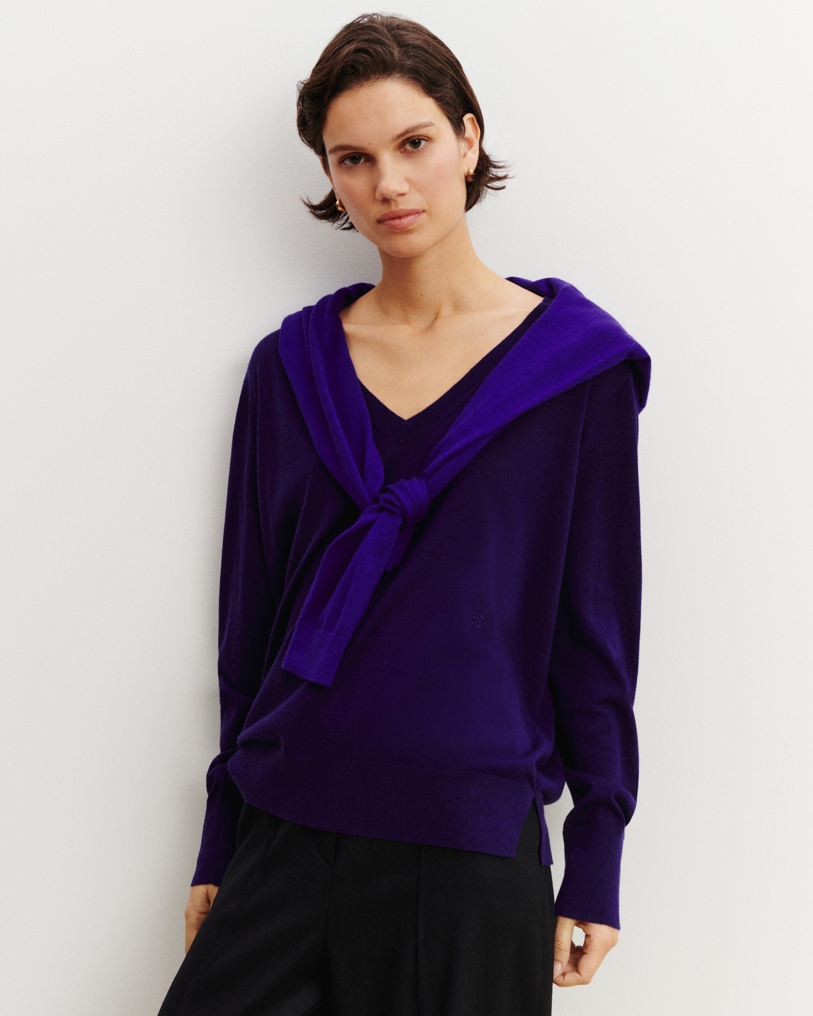 Pull V en maille fluide-ULTRAVIOLET FONCE-60% : laine; 30% : soie; 10% : cachemire