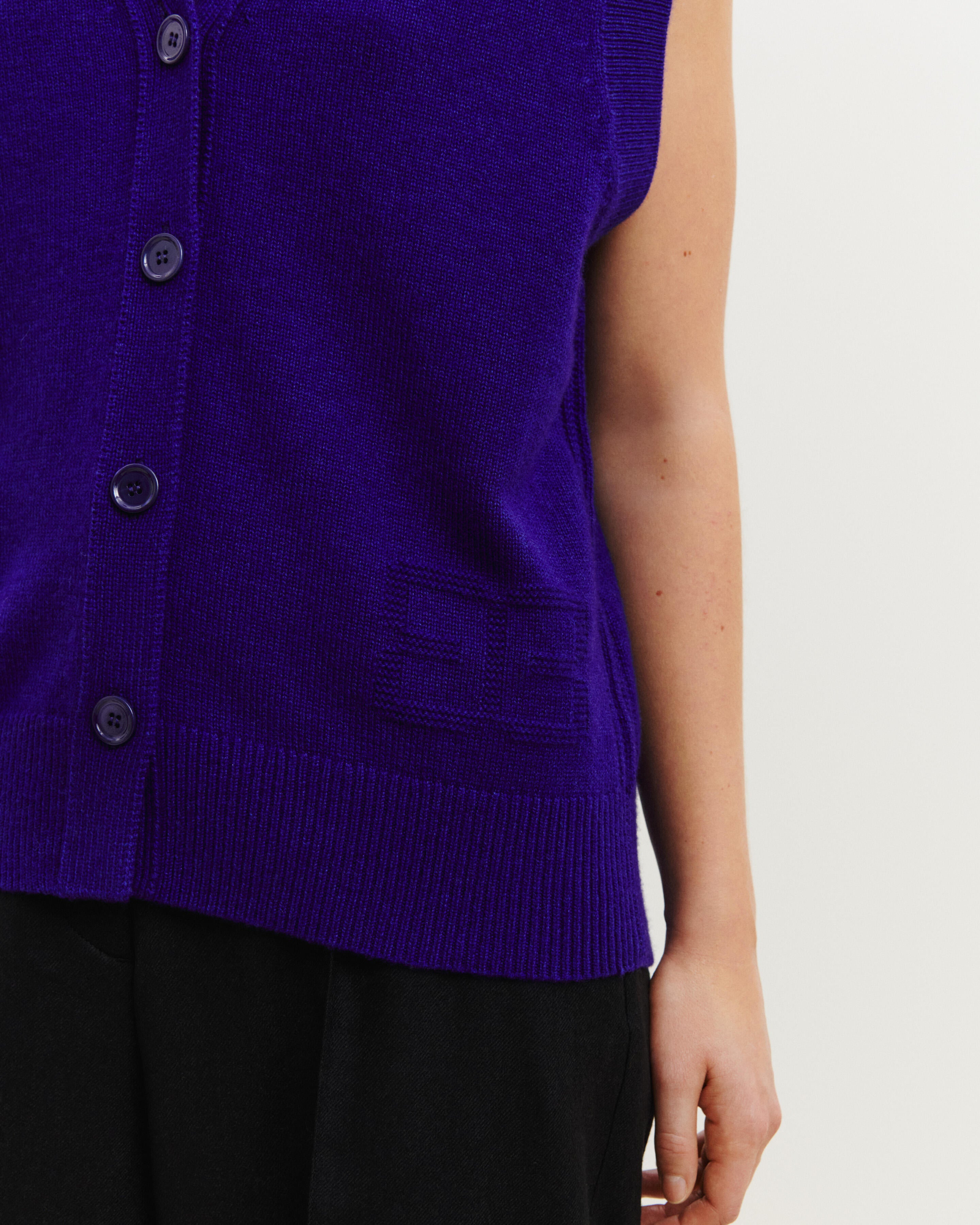 Gilet monogramme-ULTRAVIOLET-70% cachemire 30% soie
