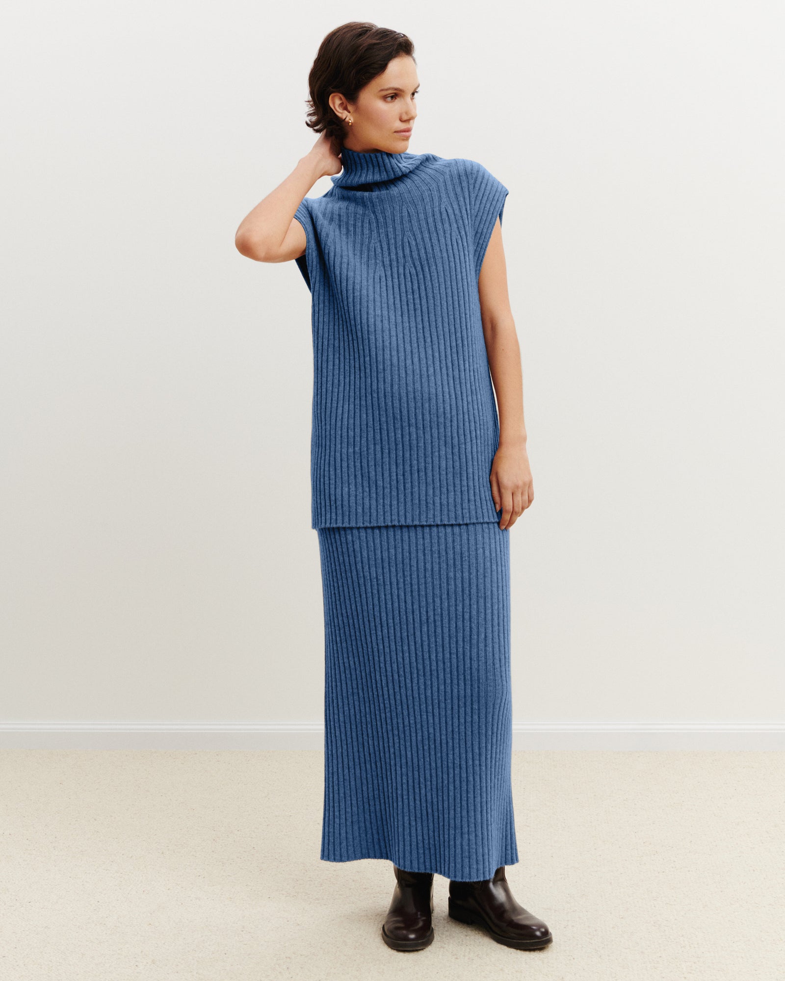 Pull sans manches à côtes-BLEU DE DELFT-100% cachemire