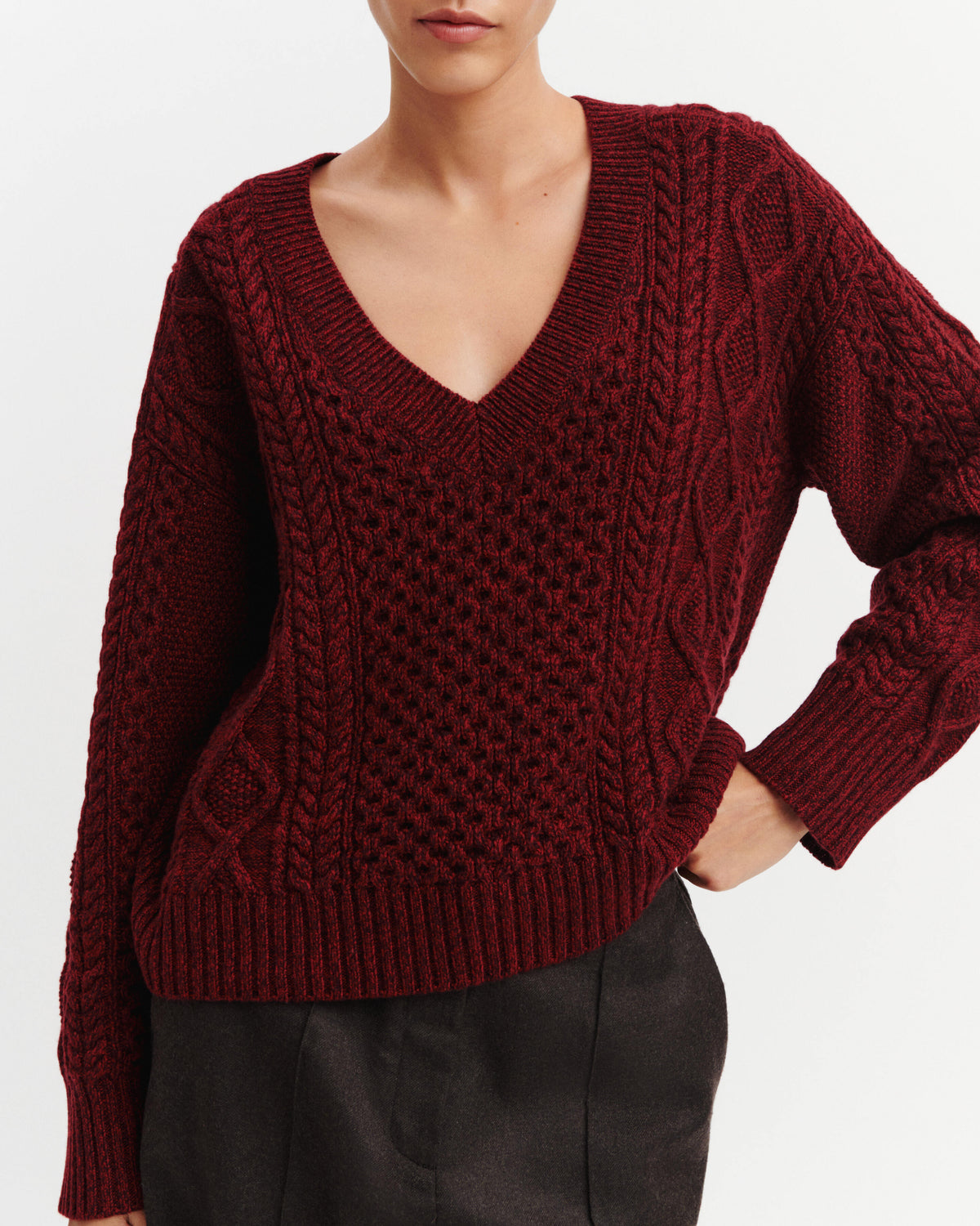 Pull col V à tosades-ROUGE D'ORIENT/GRENAT-100% cachemire