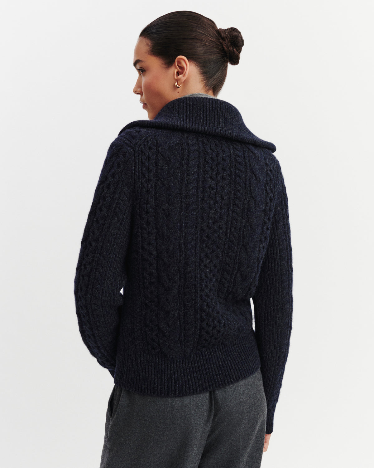 Pull camionneur à torsades-MARINE/CHARBON-100% cachemire