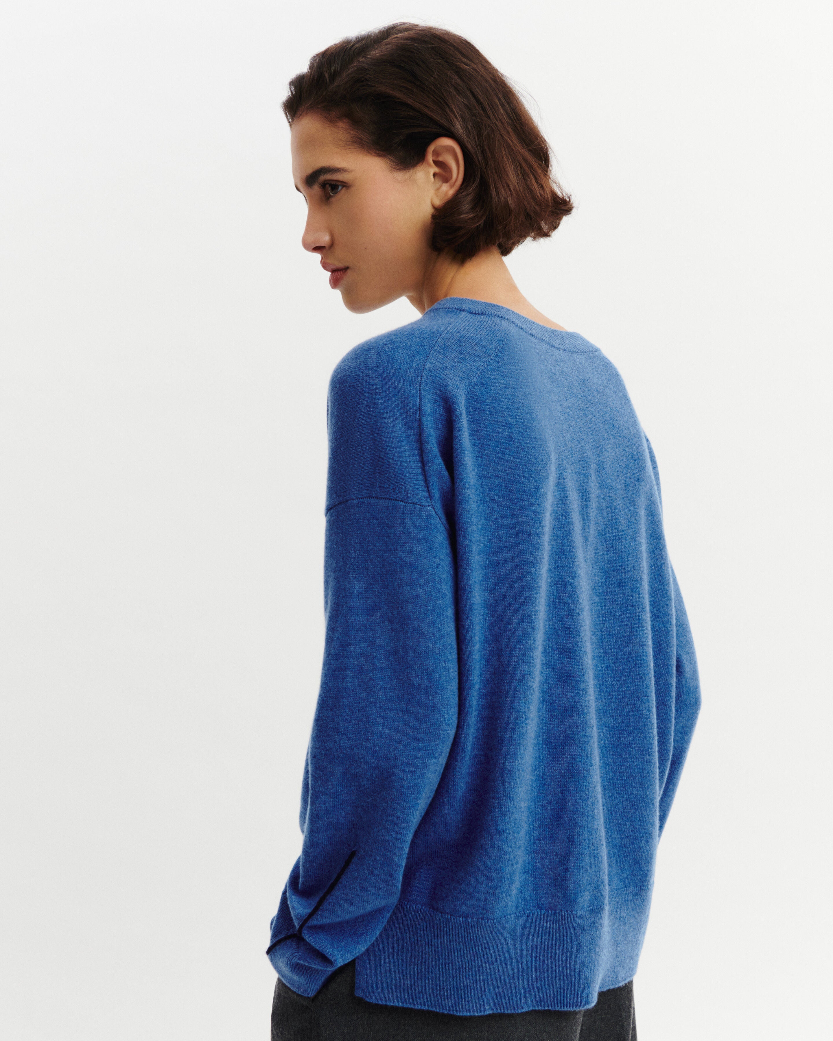 Pull col rond Célèste-BLEU DE DELFT/MARINE-100% cachemire