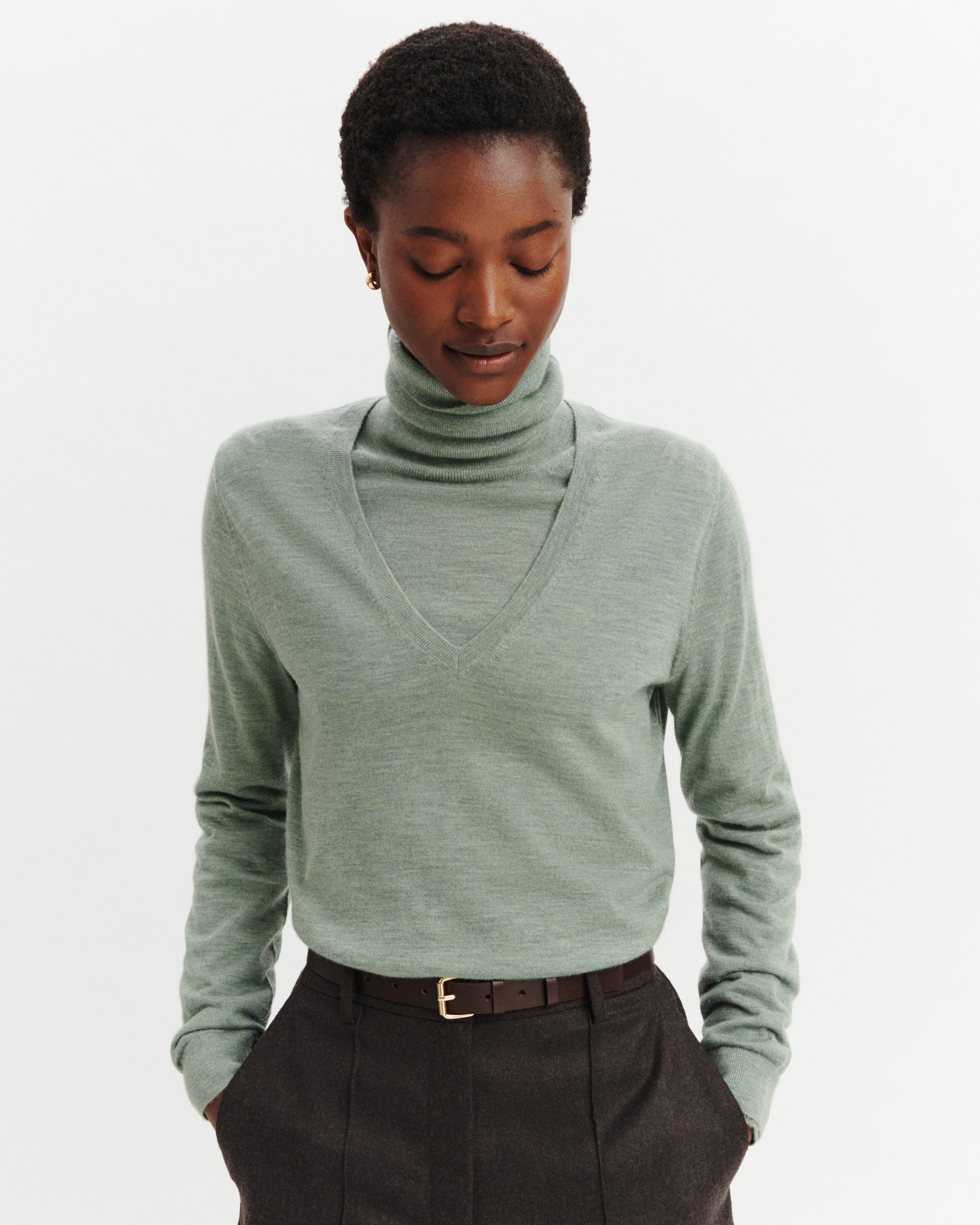 Pull col V Faustine-VERT DE GRIS-100% cachemire