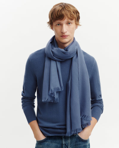 Etole en voile -BLEU ATLAS-100% cachemire